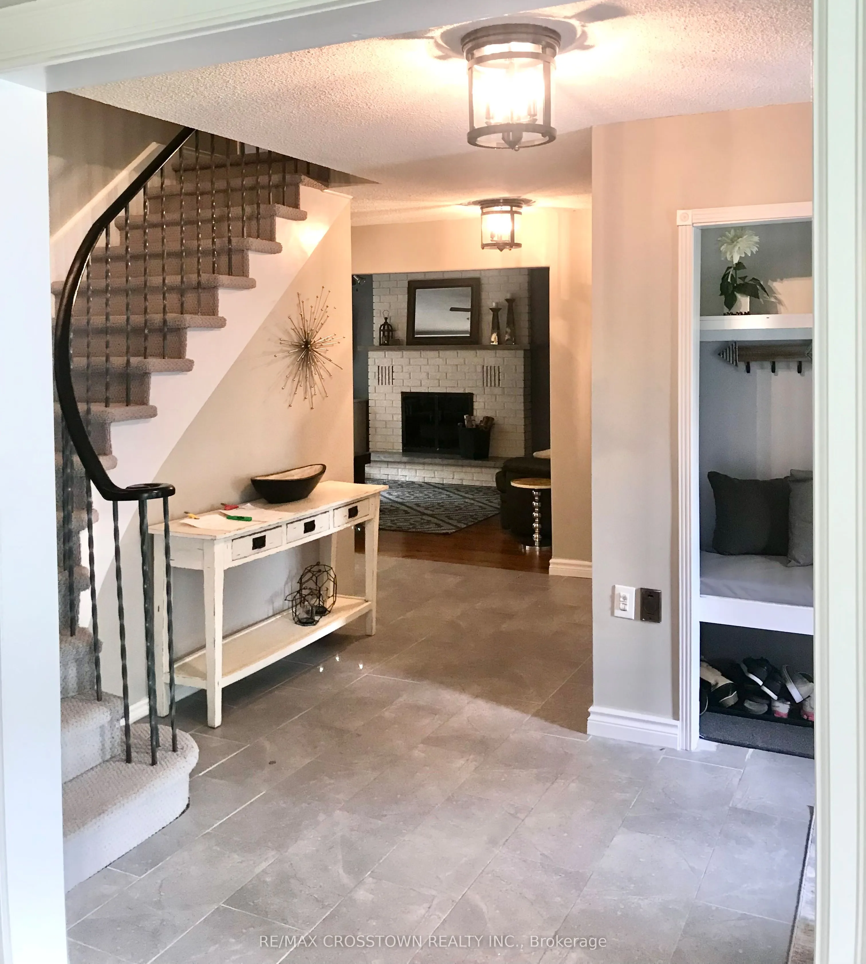 7 Hailey Hollow, #Upper