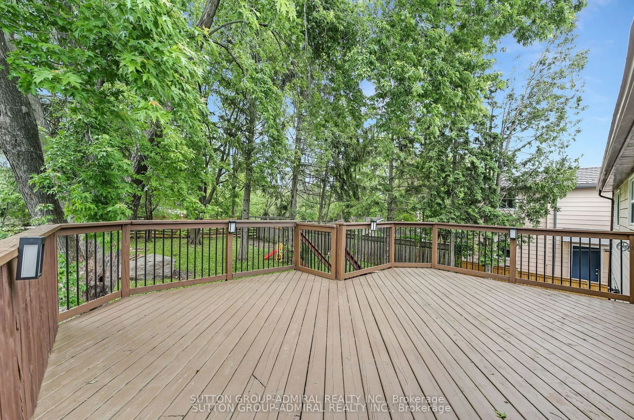 14 Chippawa (Main) Court