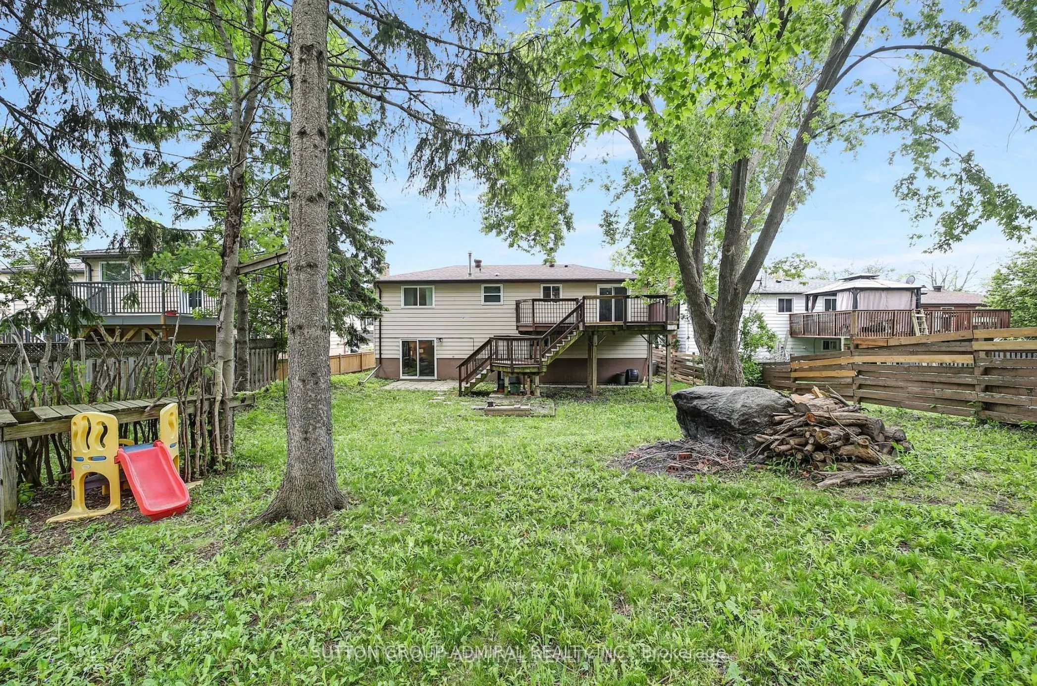 14 Chippawa (Main) Court