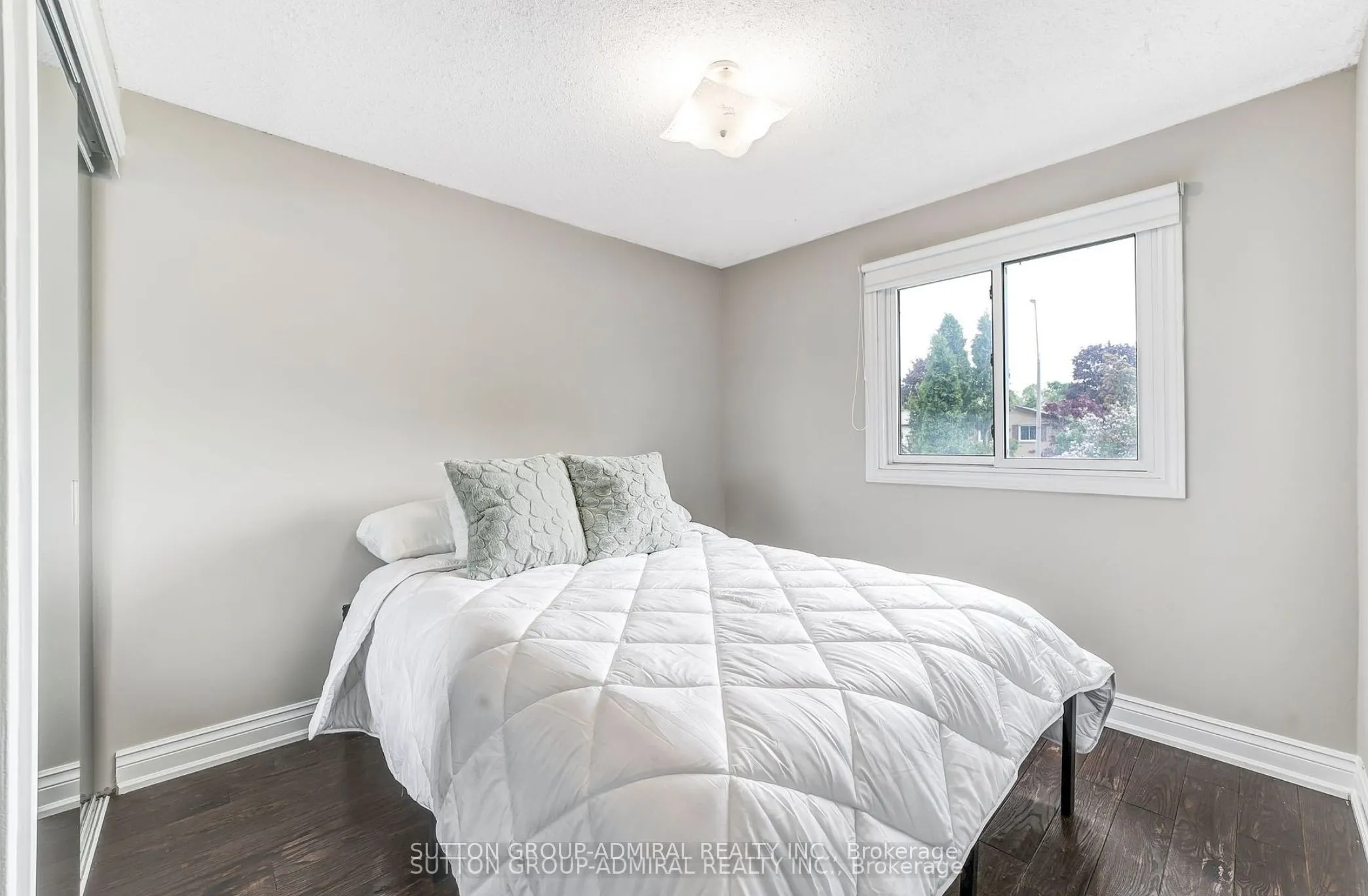 14 Chippawa (Main) Court
