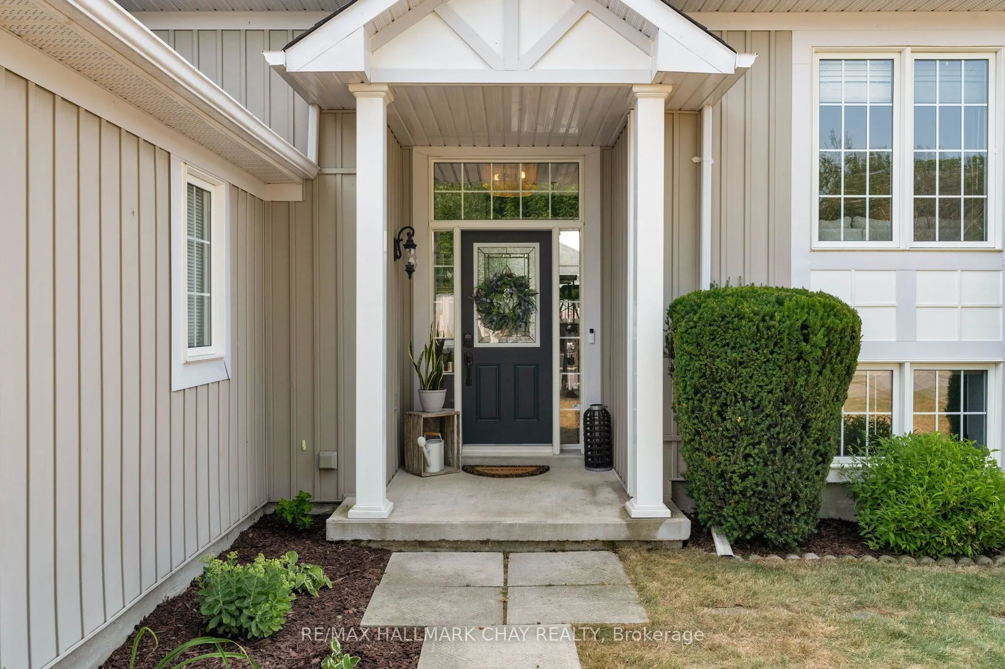 204 Forest Crescent