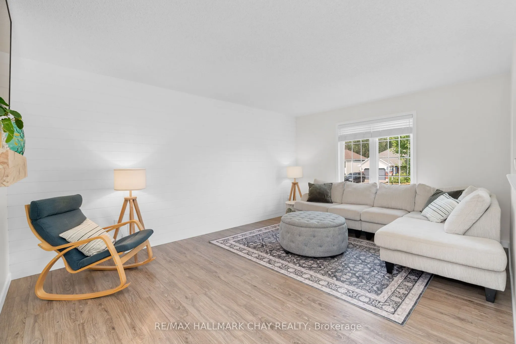 204 Forest Crescent