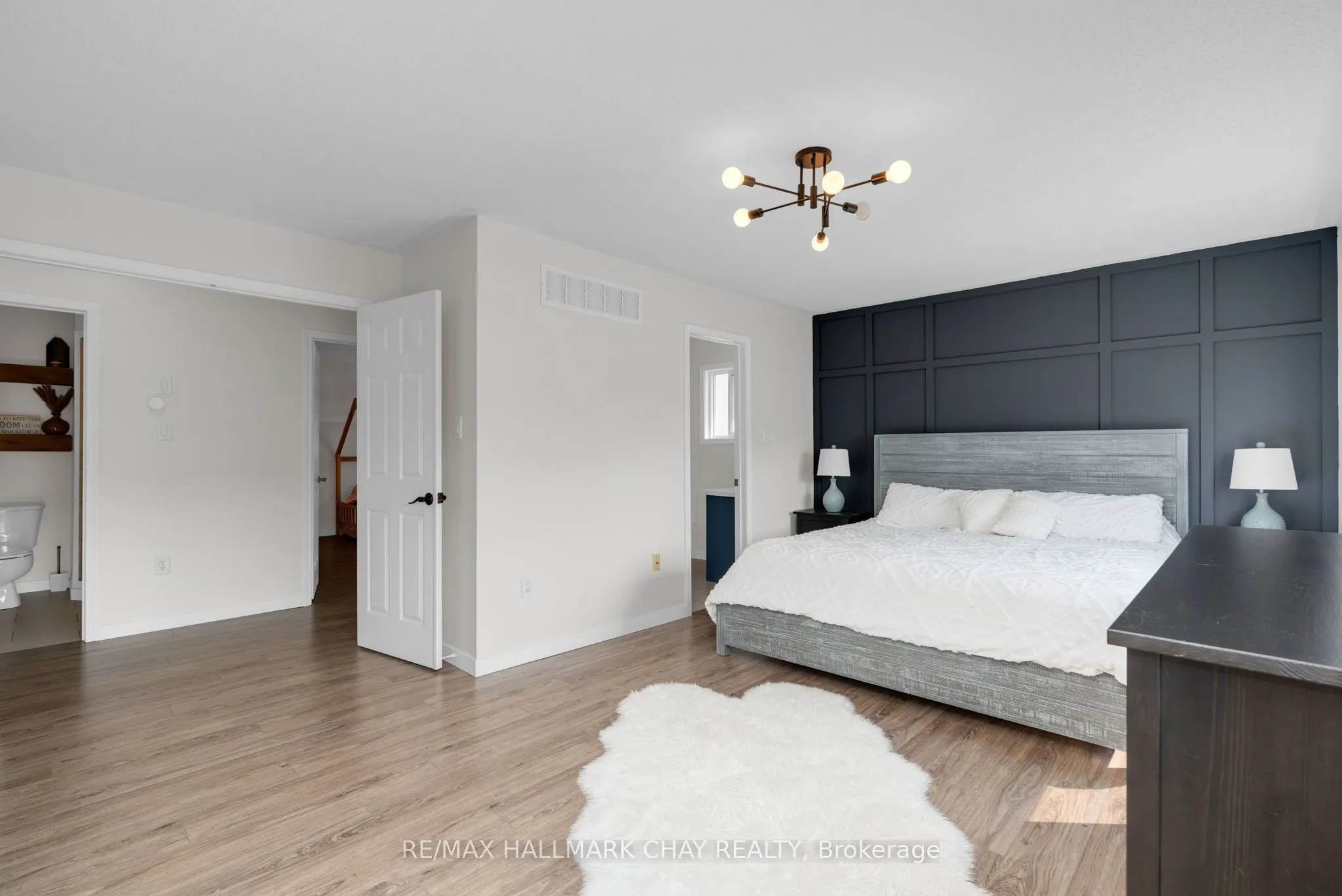 204 Forest Crescent