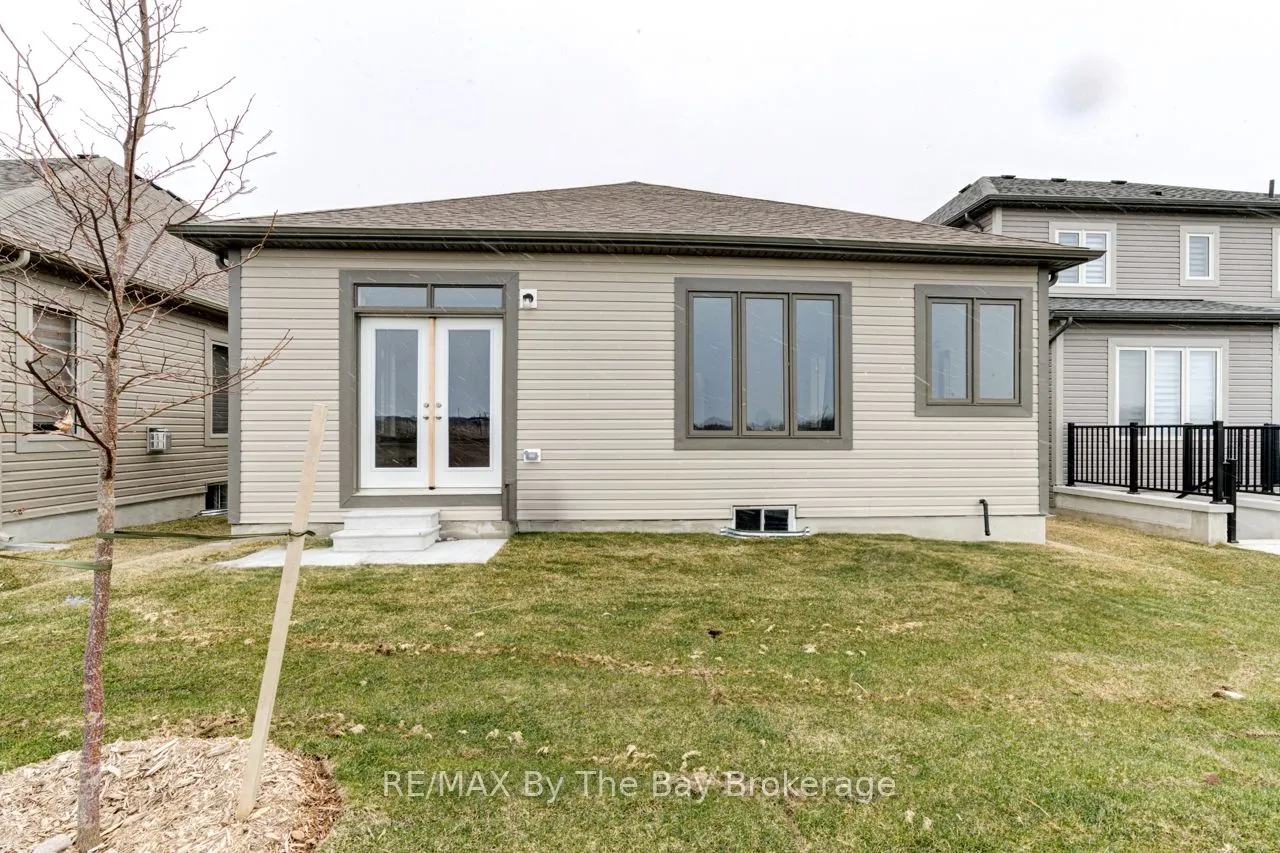 15 Union Boulevard