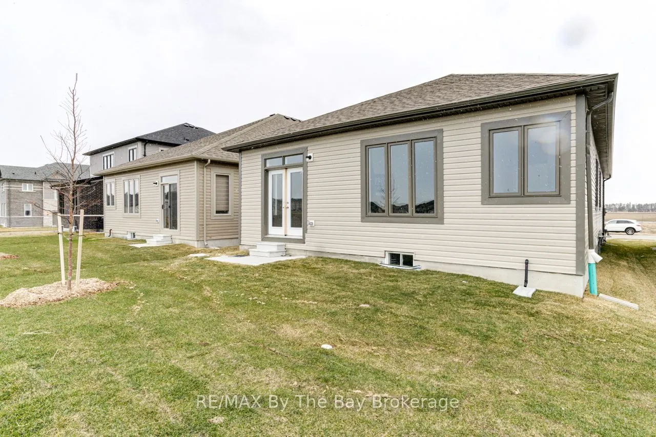 15 Union Boulevard
