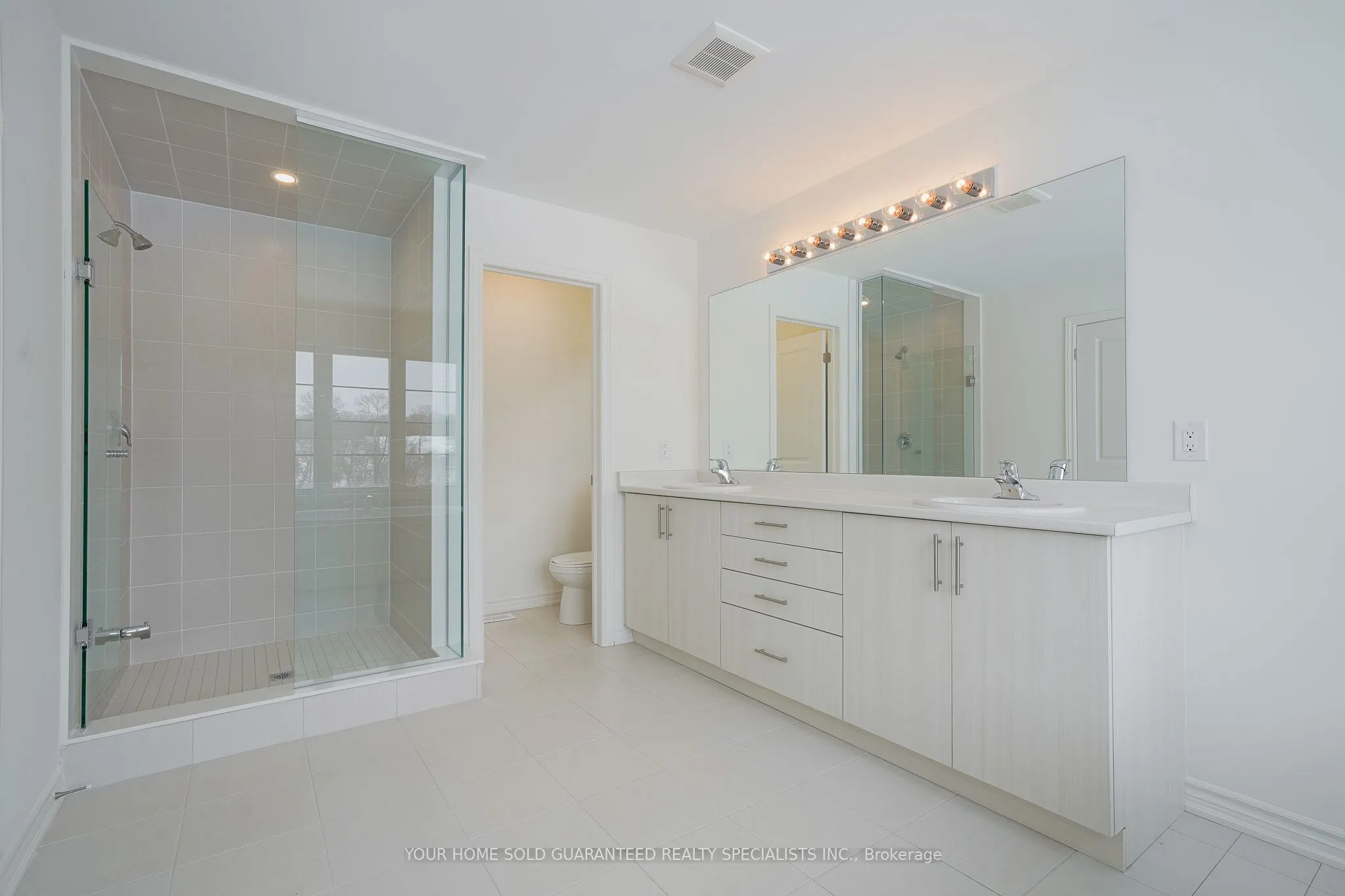 62 Calypso Avenue