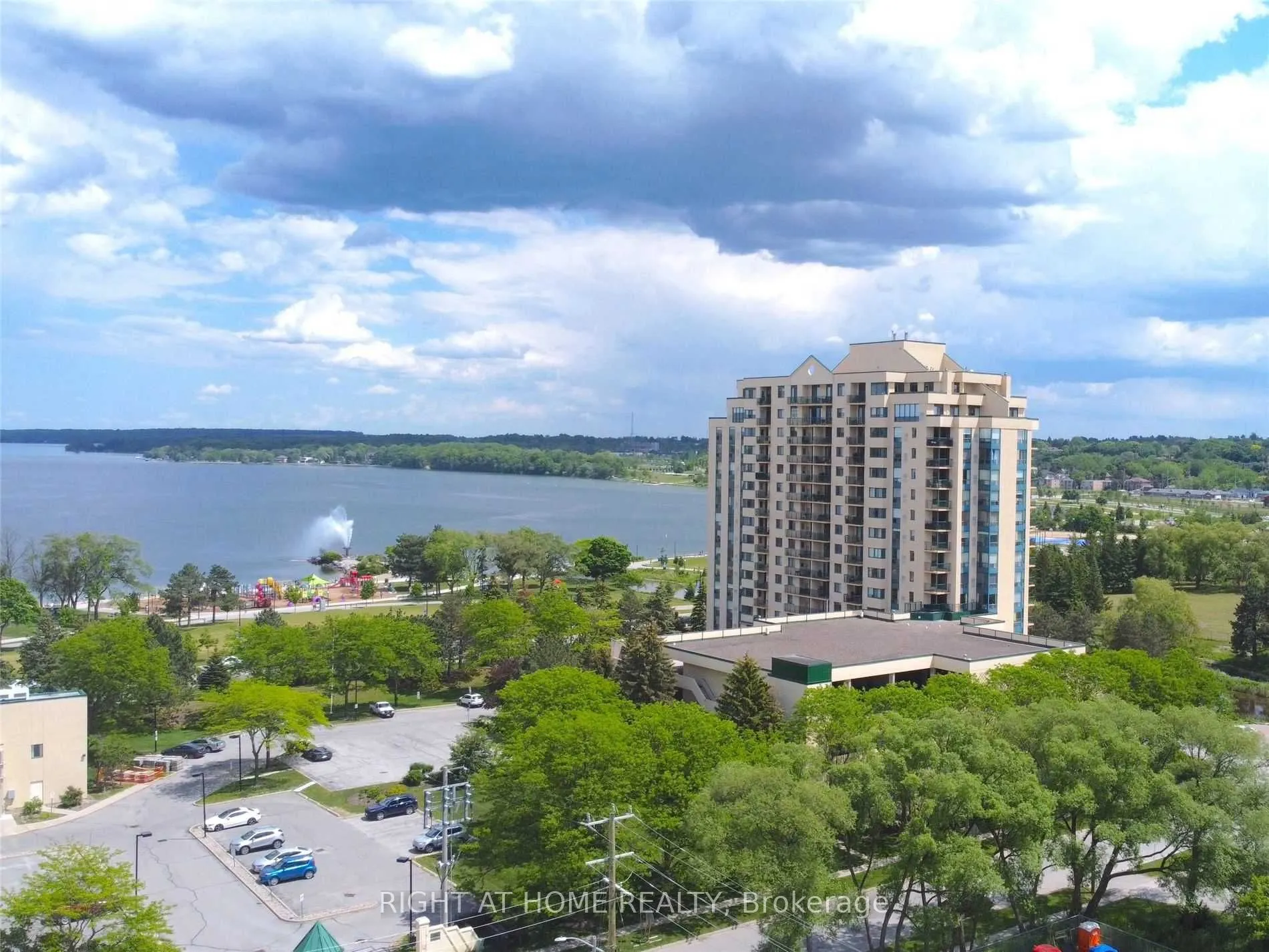 75 Ellen Street, #101