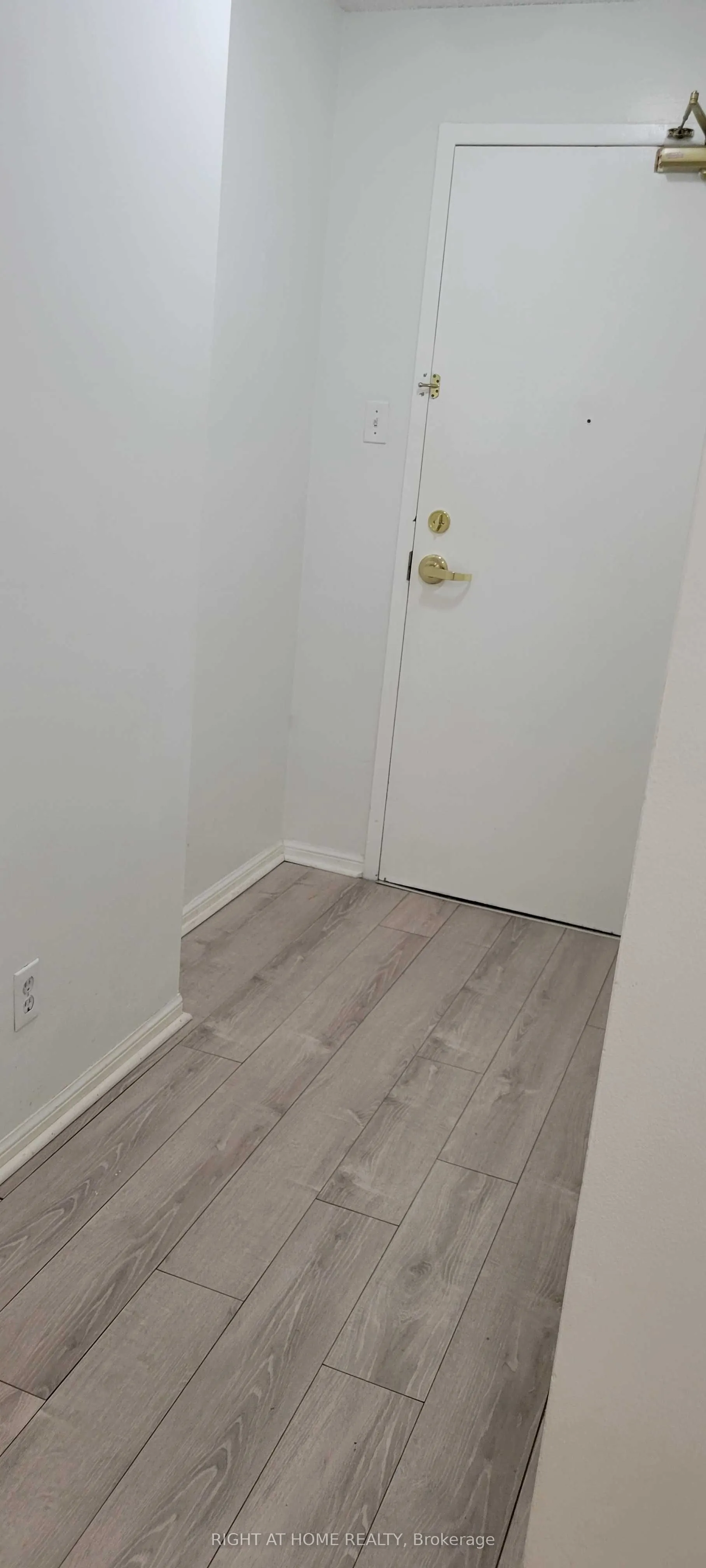 75 Ellen Street, #101