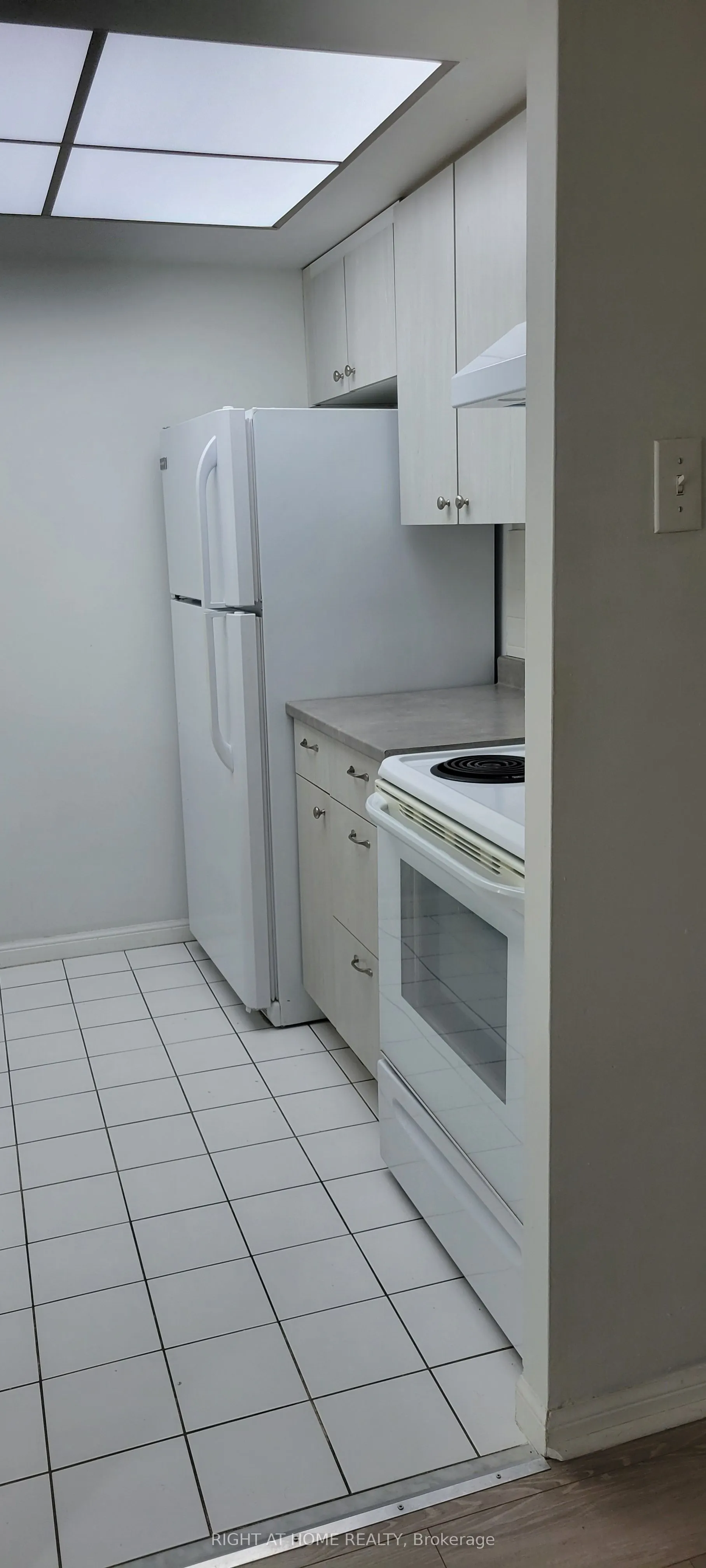 75 Ellen Street, #101