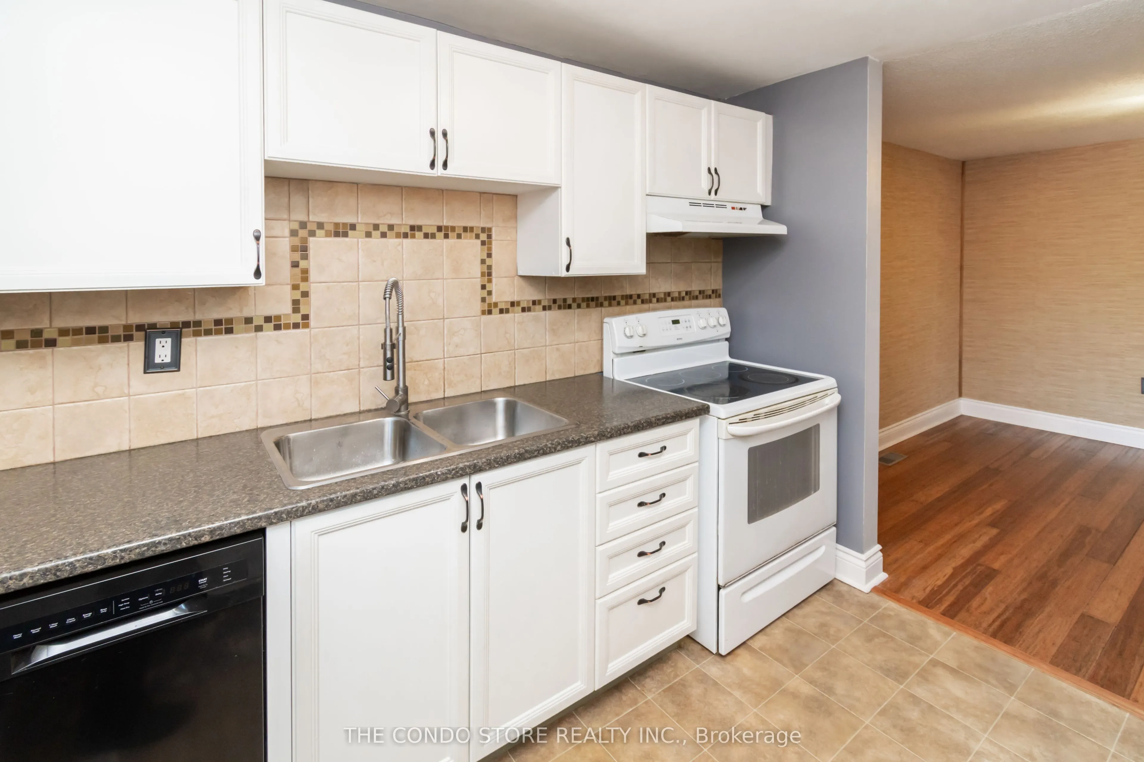 10 Sawmill Road, #32