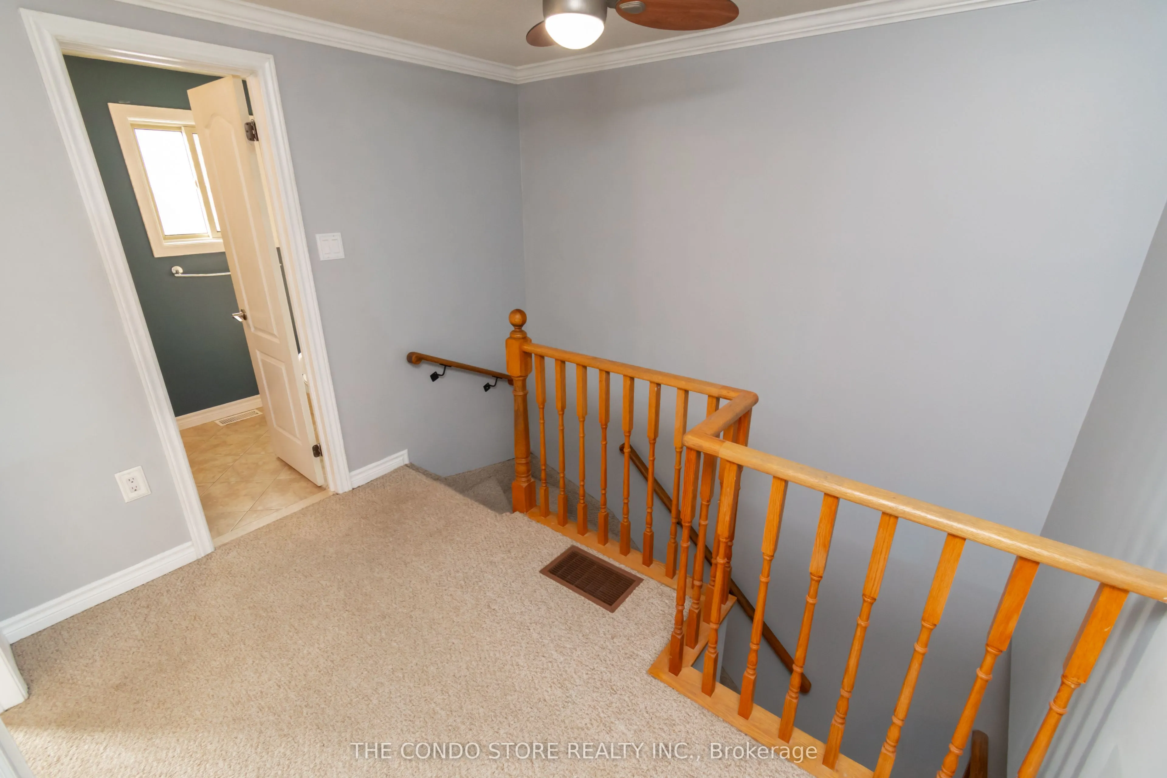 10 Sawmill Road, #32