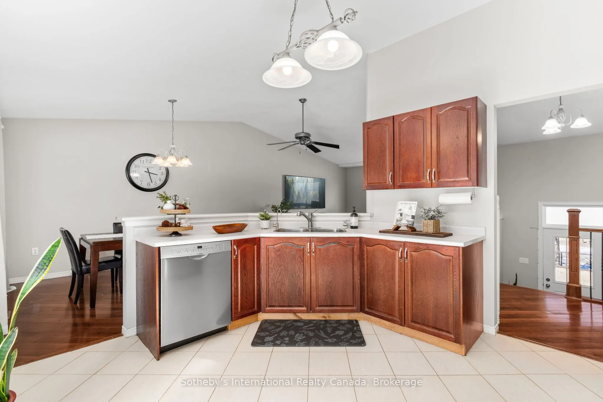 17 Sugarbush Road