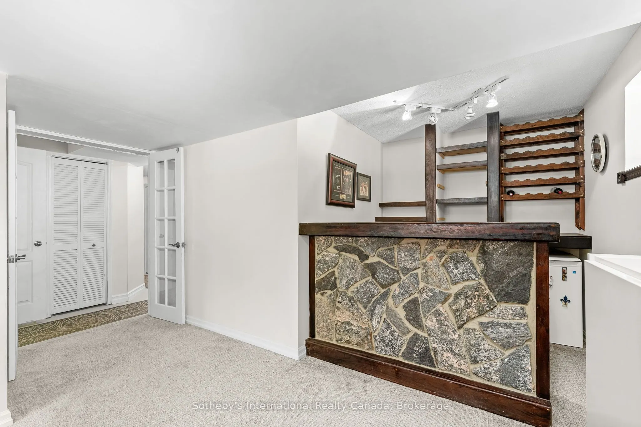 17 Sugarbush Road