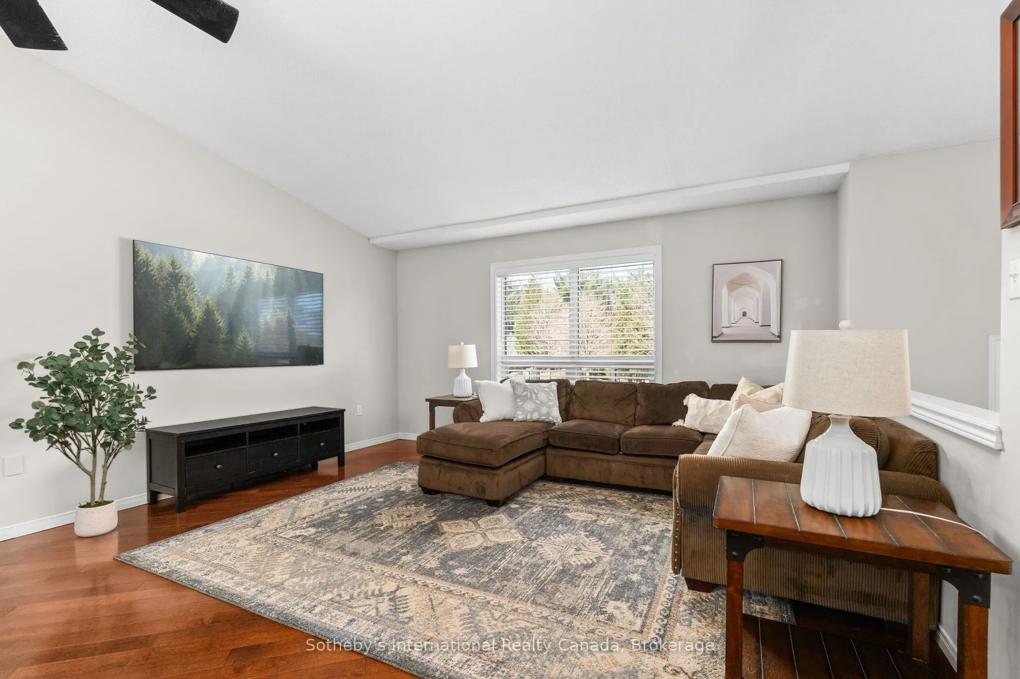 17 Sugarbush Road