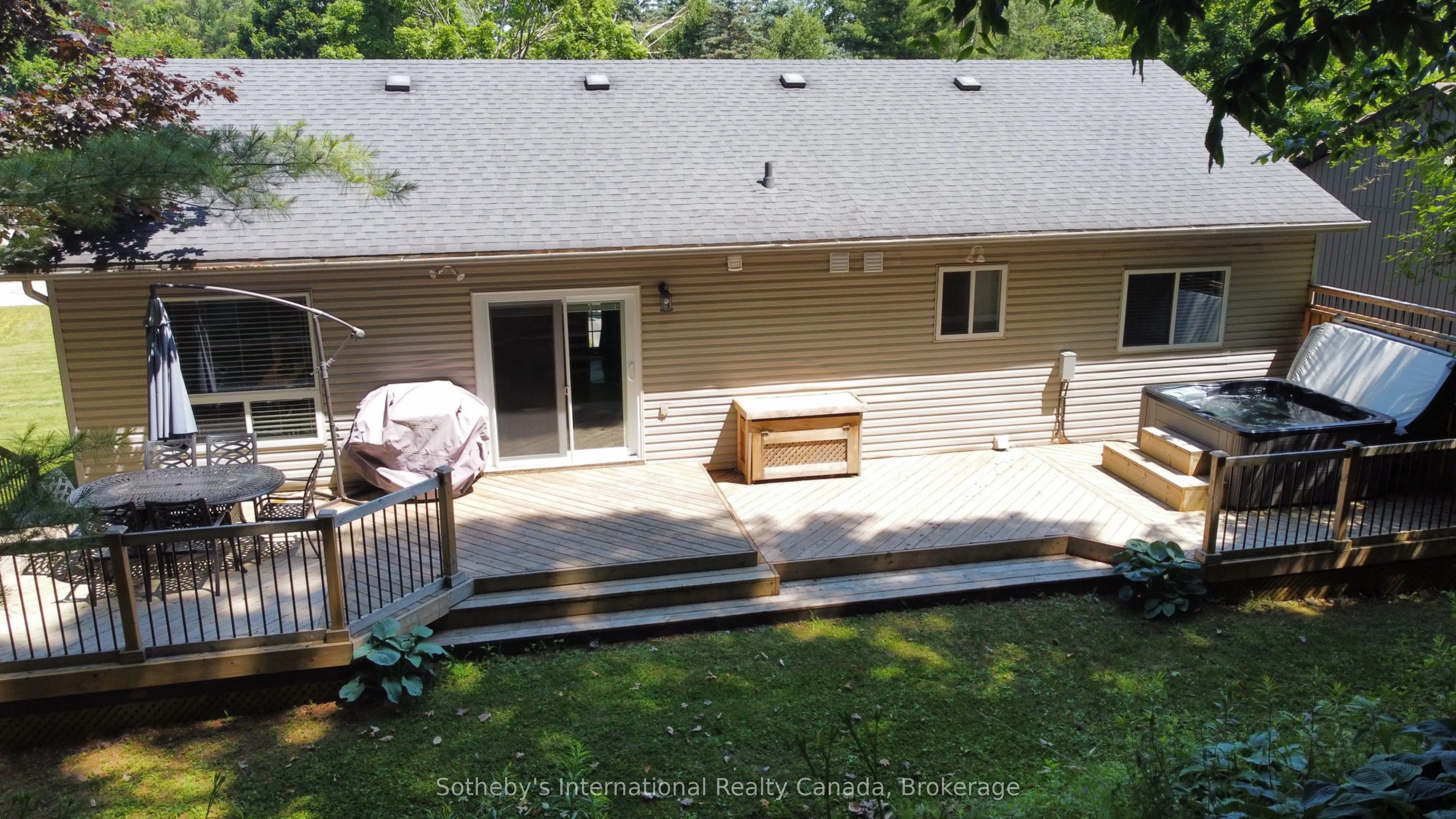 17 Sugarbush Road