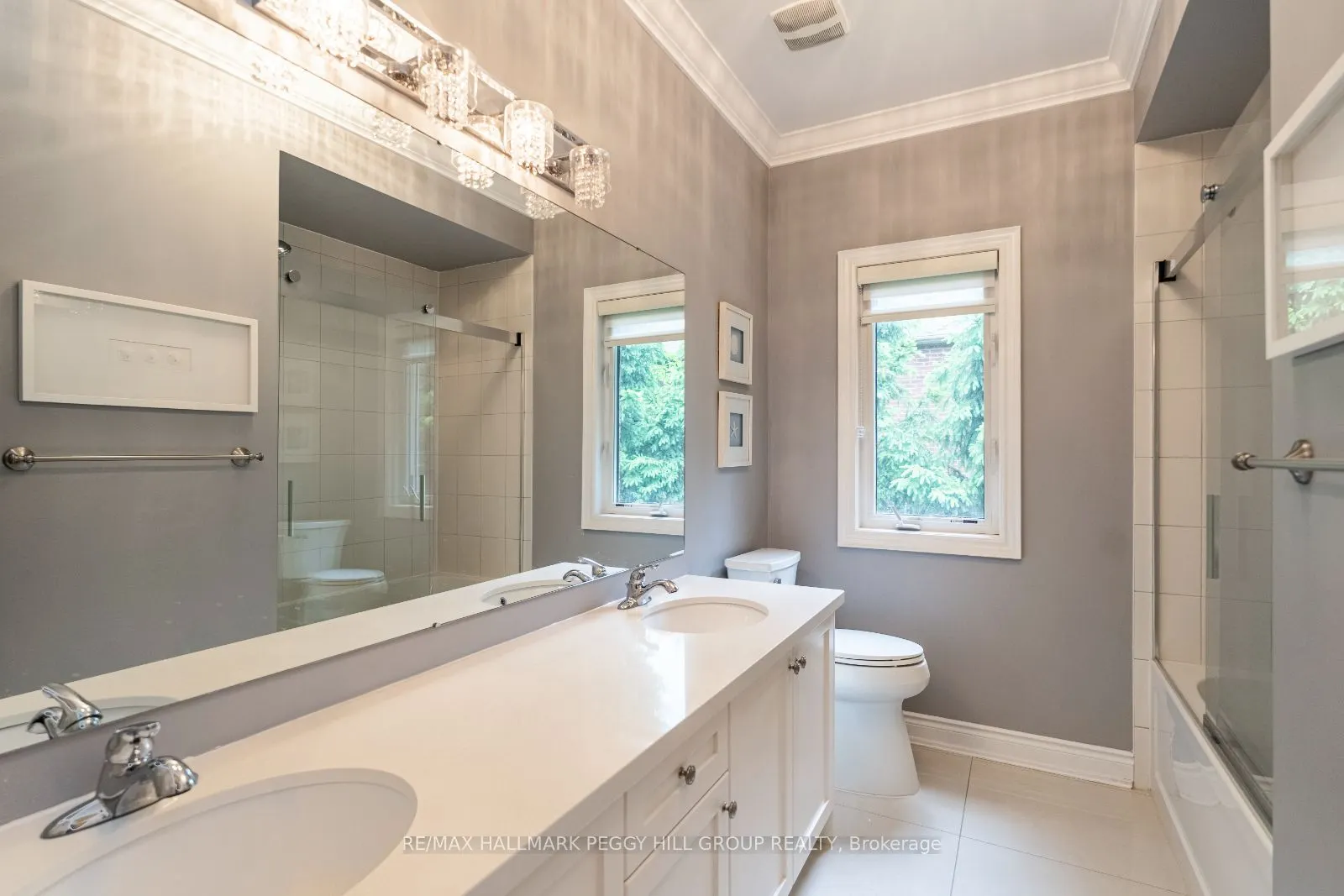 11 Emerald Terrace