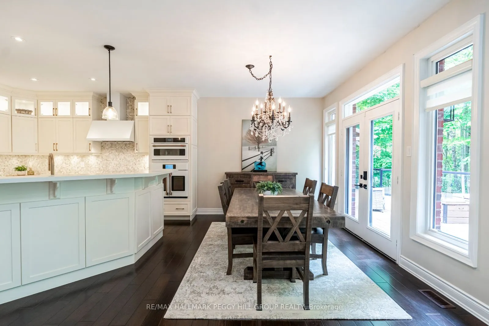 11 Emerald Terrace