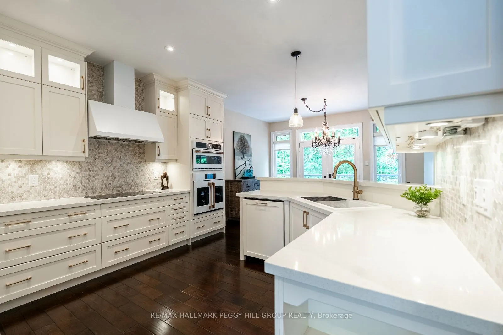 11 Emerald Terrace