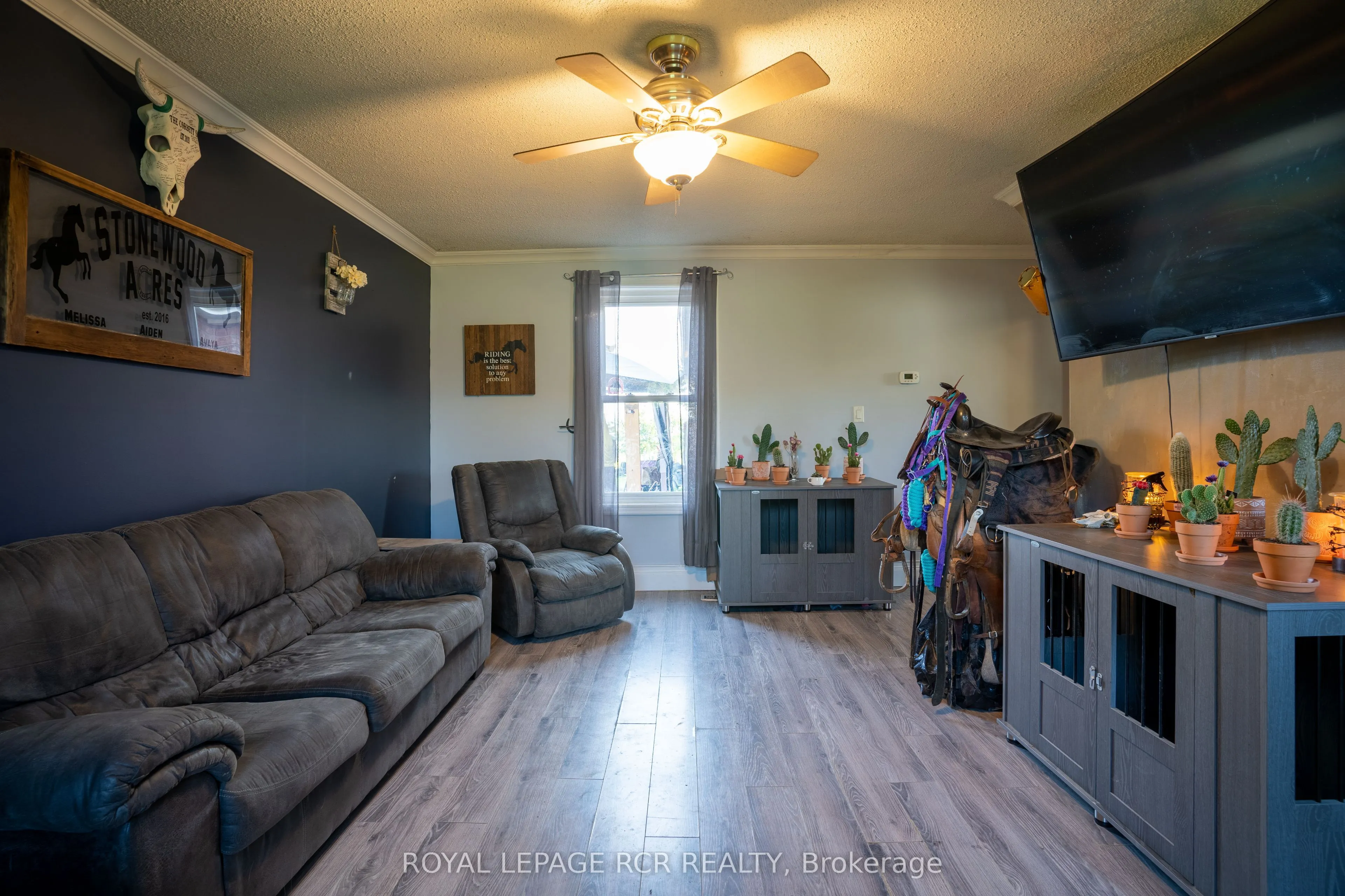 2606 Crossland Road
