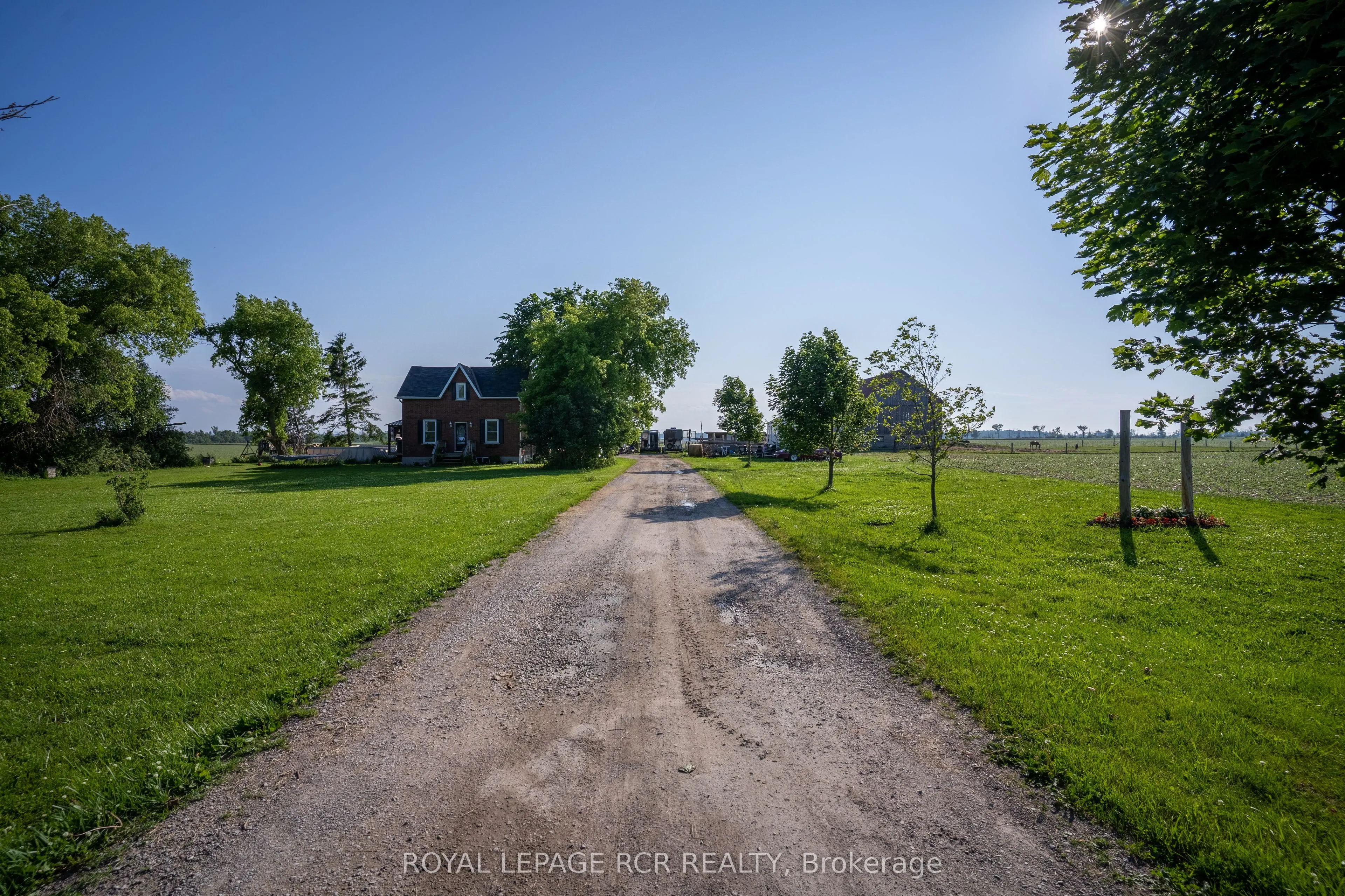 2606 Crossland Road