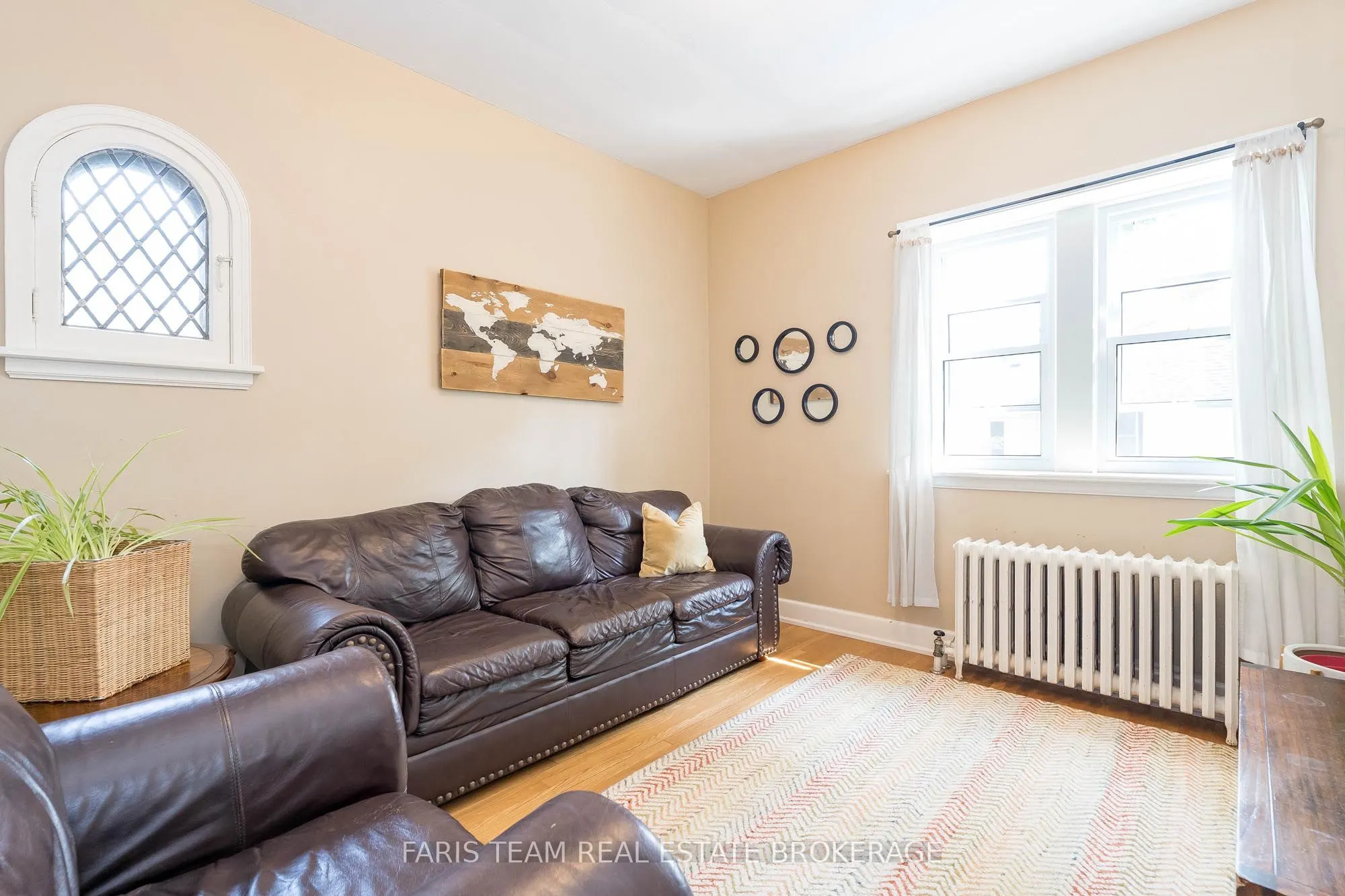 44 Tecumseth Street