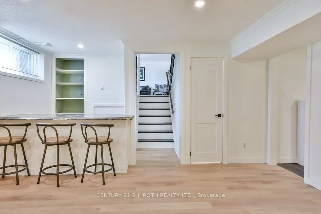32 Lonsdale Place