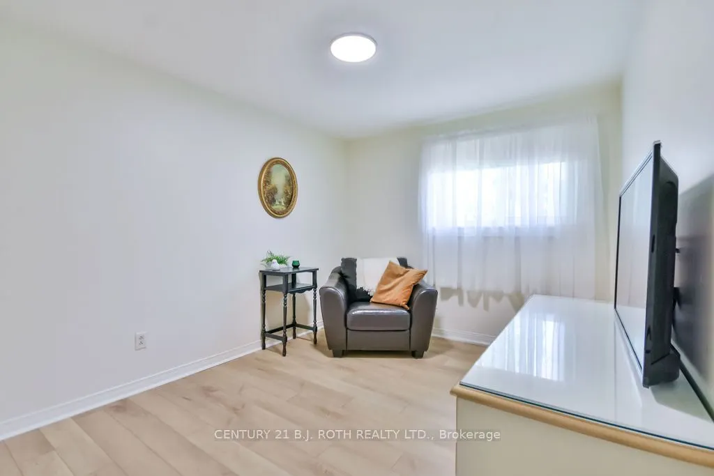 32 Lonsdale Place