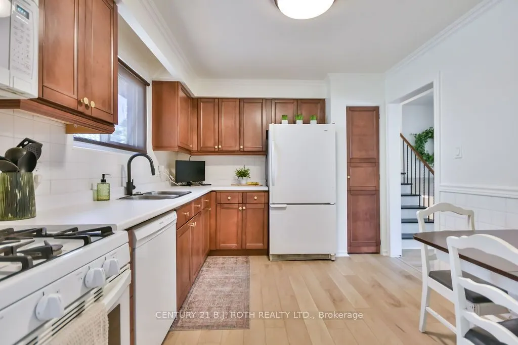 32 Lonsdale Place