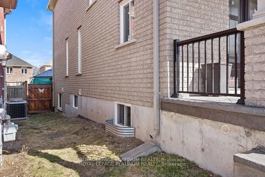 52 Jewel House Lane