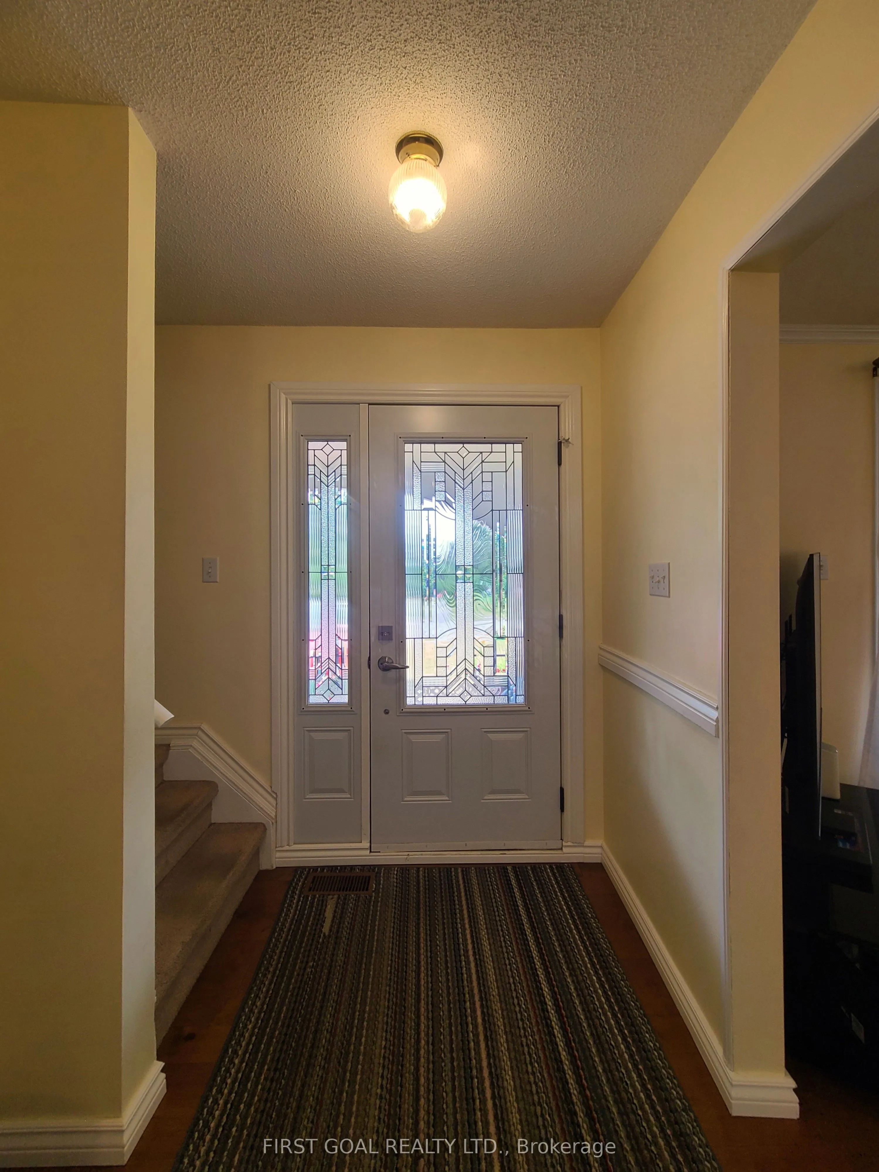 2 Agnes Street