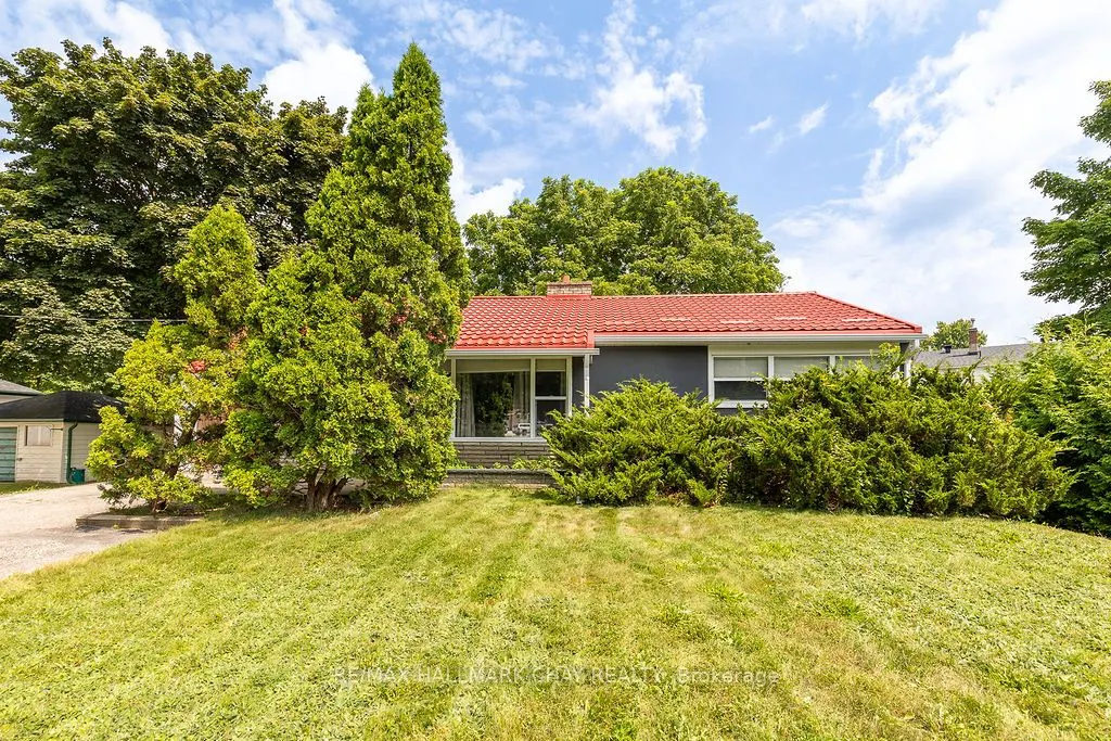 325 Innisfil Street