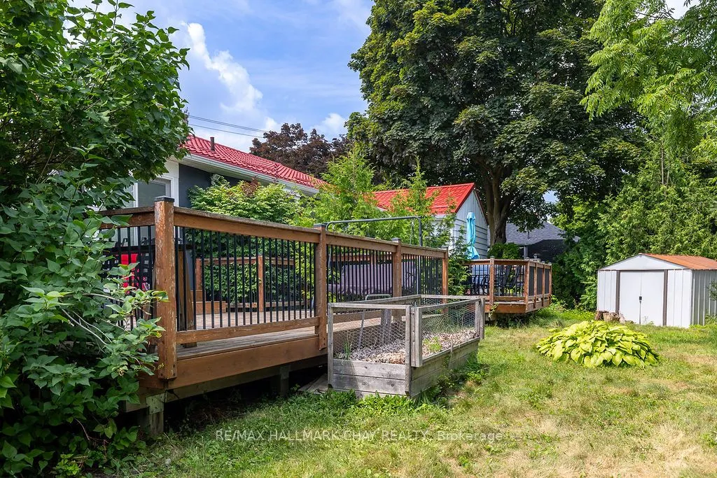 325 Innisfil Street