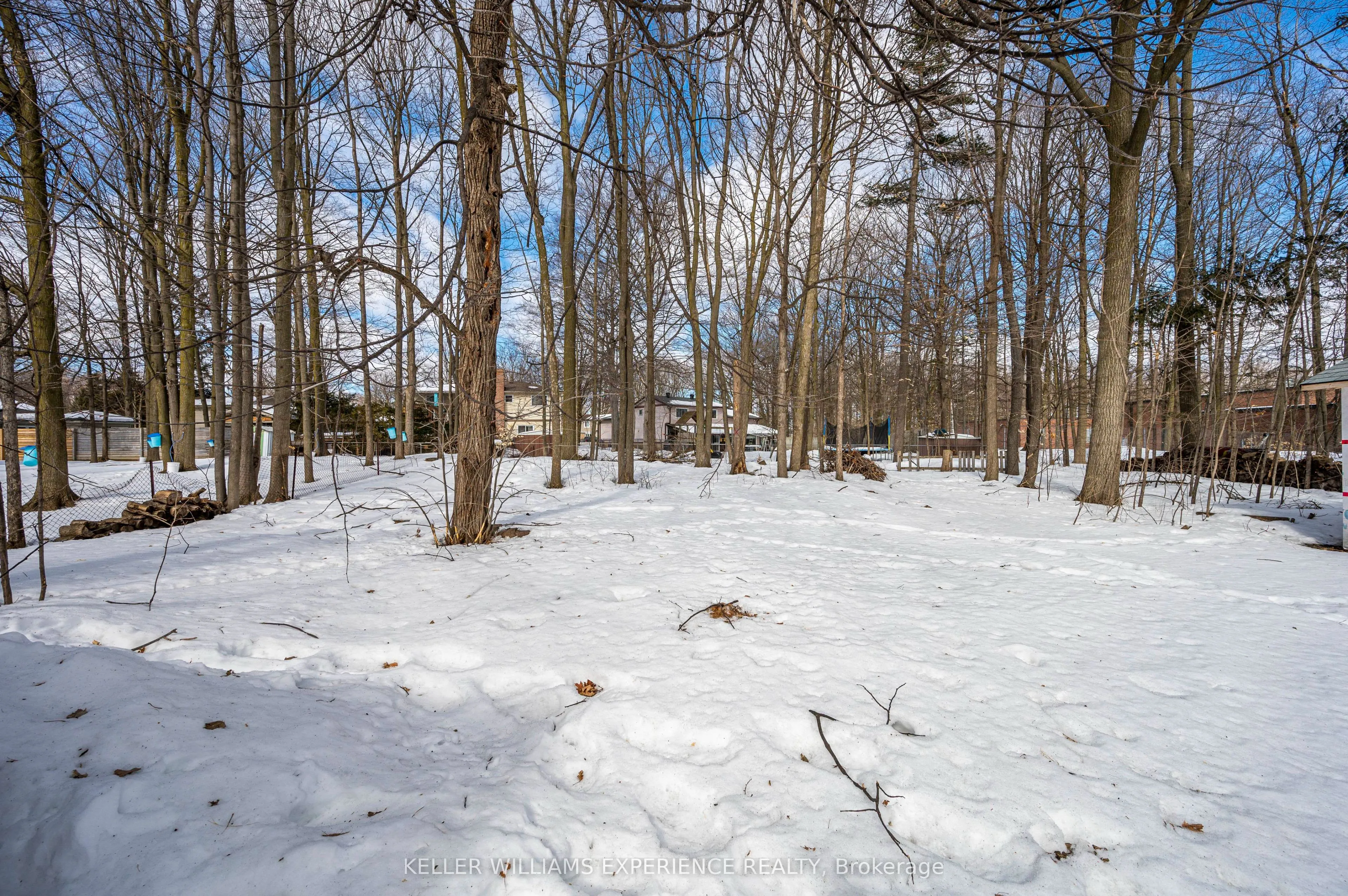 52 Cundles Road E, #Unit 1