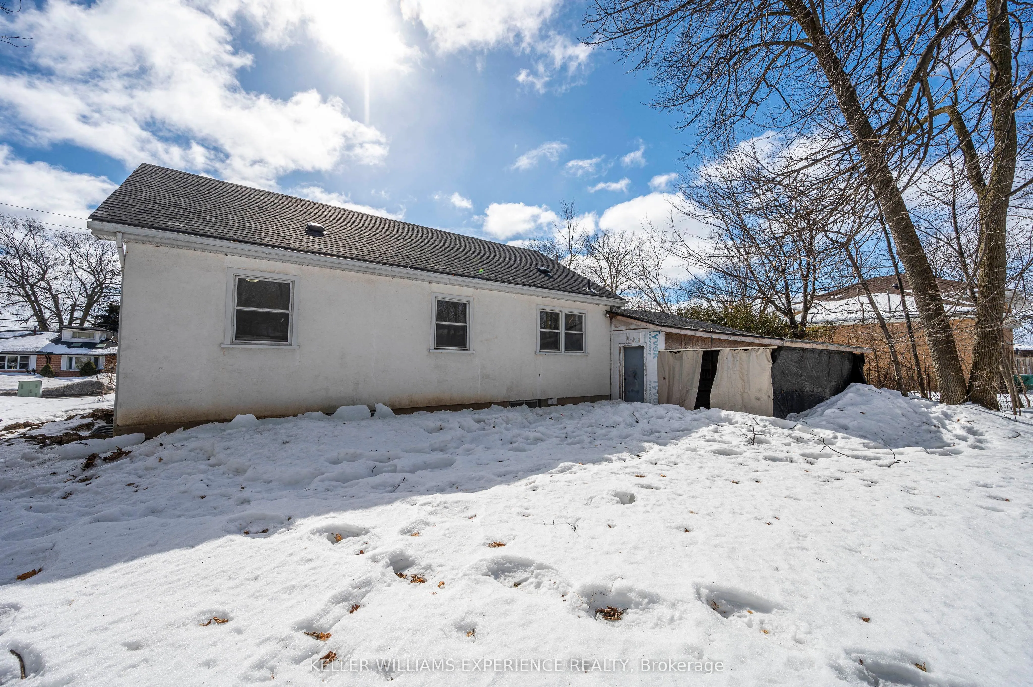52 Cundles Road E, #Unit 1