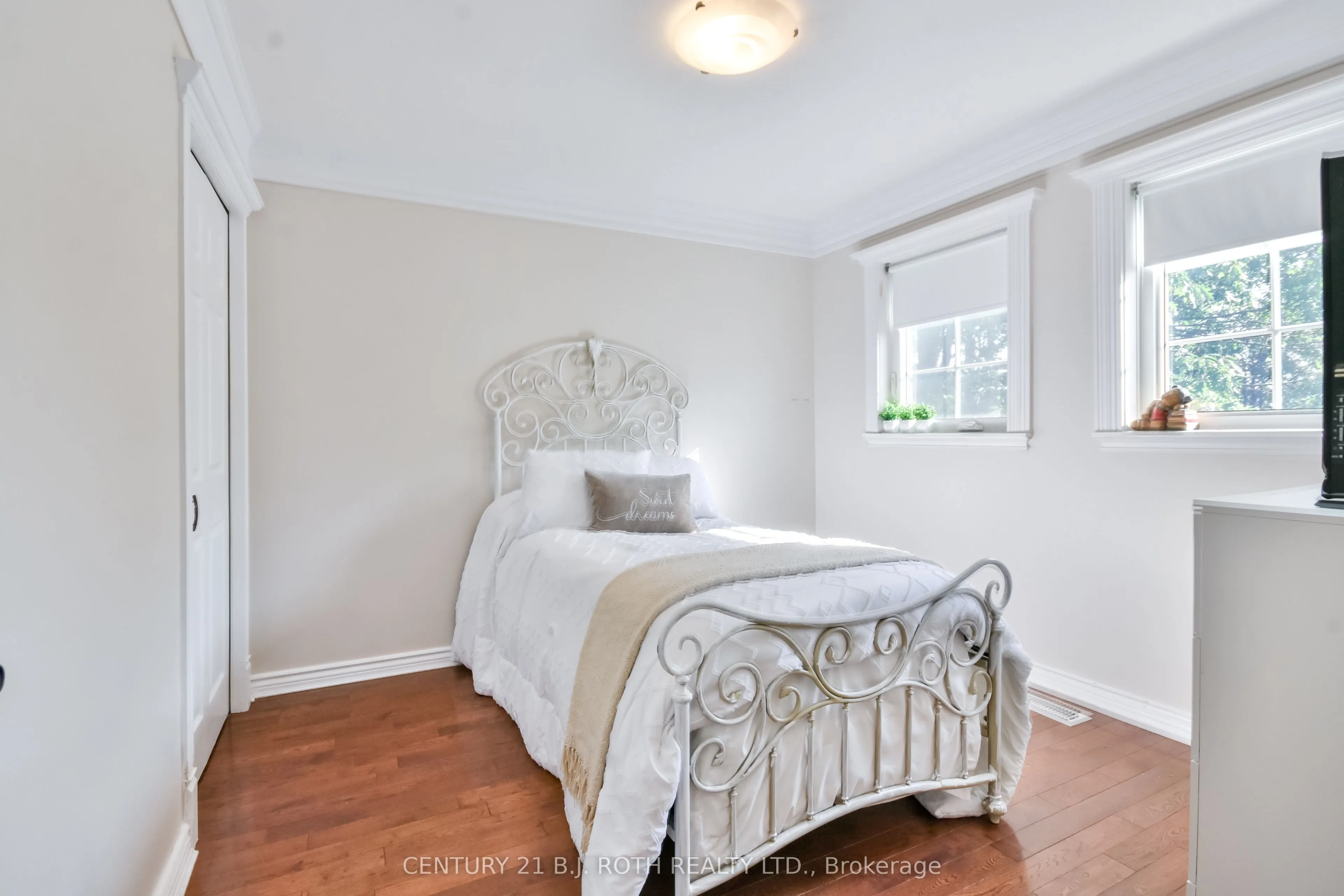 25 Keats Drive