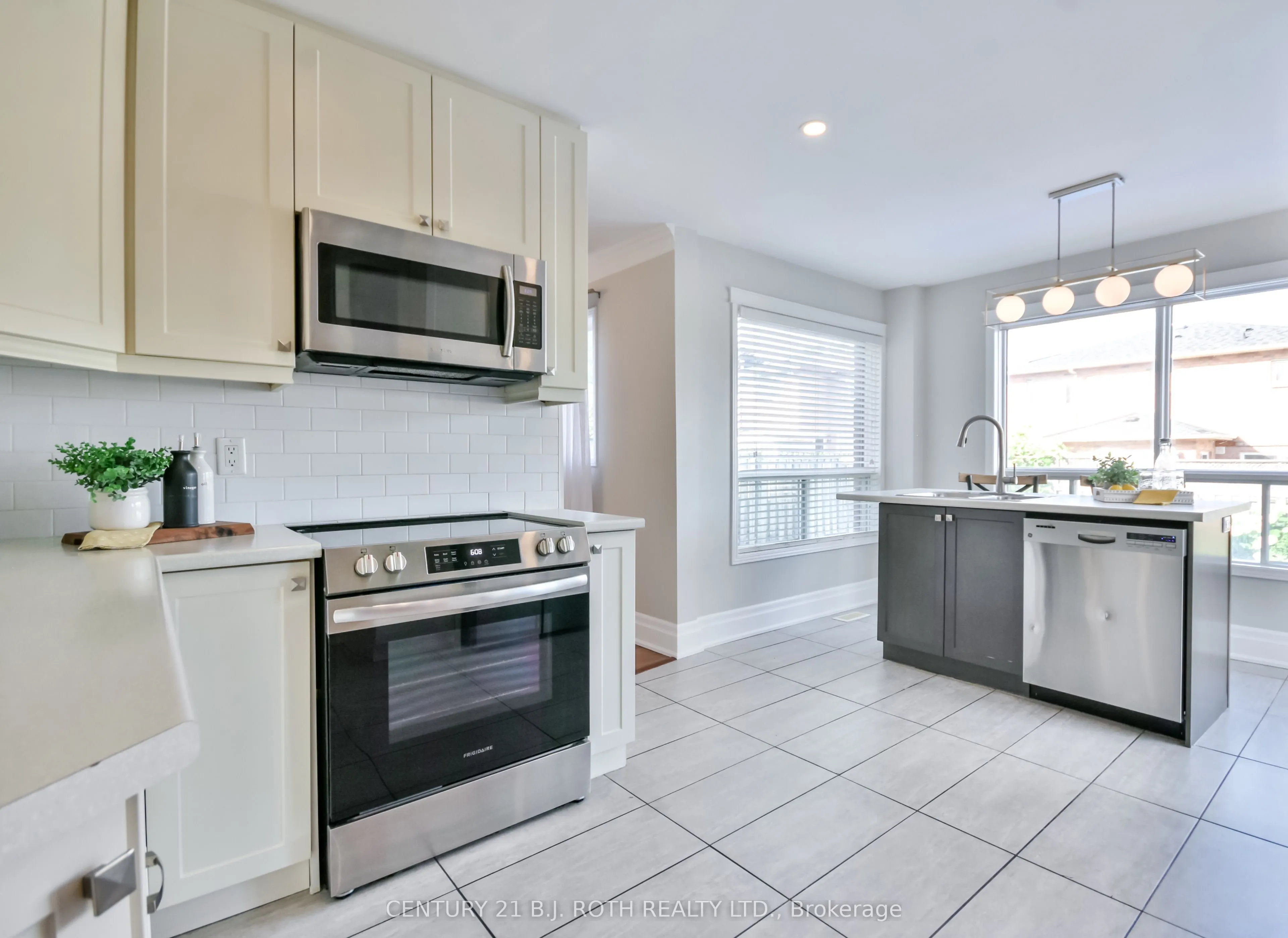 25 Keats Drive