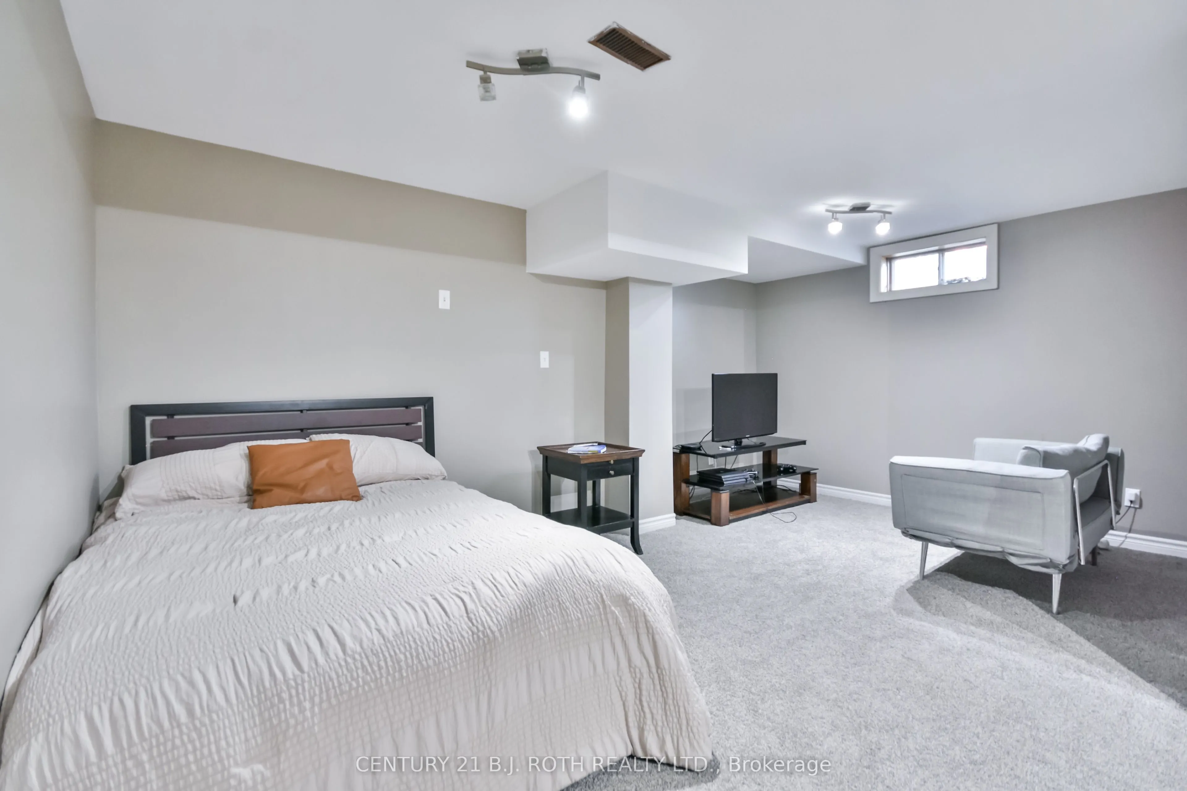 25 Keats Drive