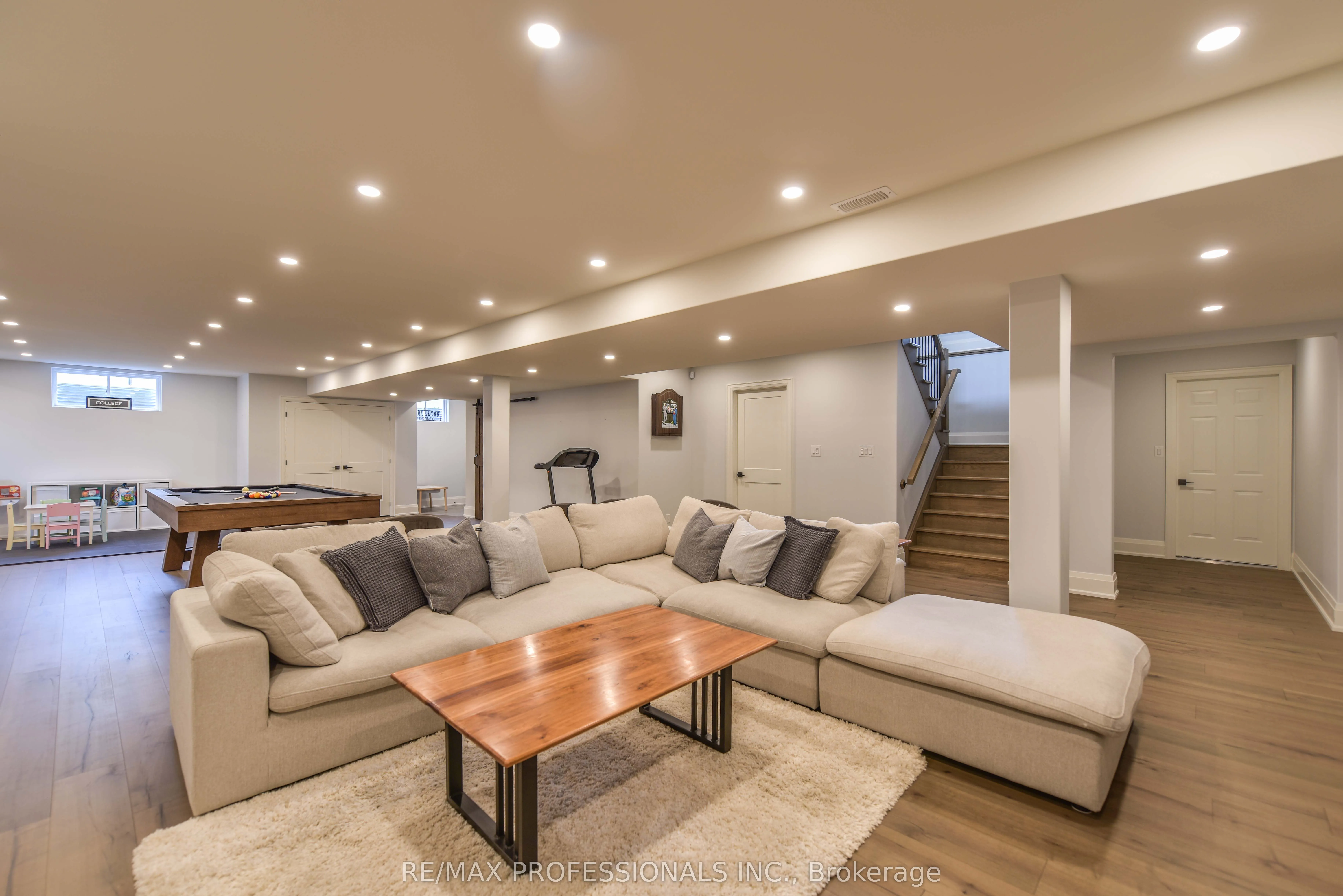 21 Boothby Crescent