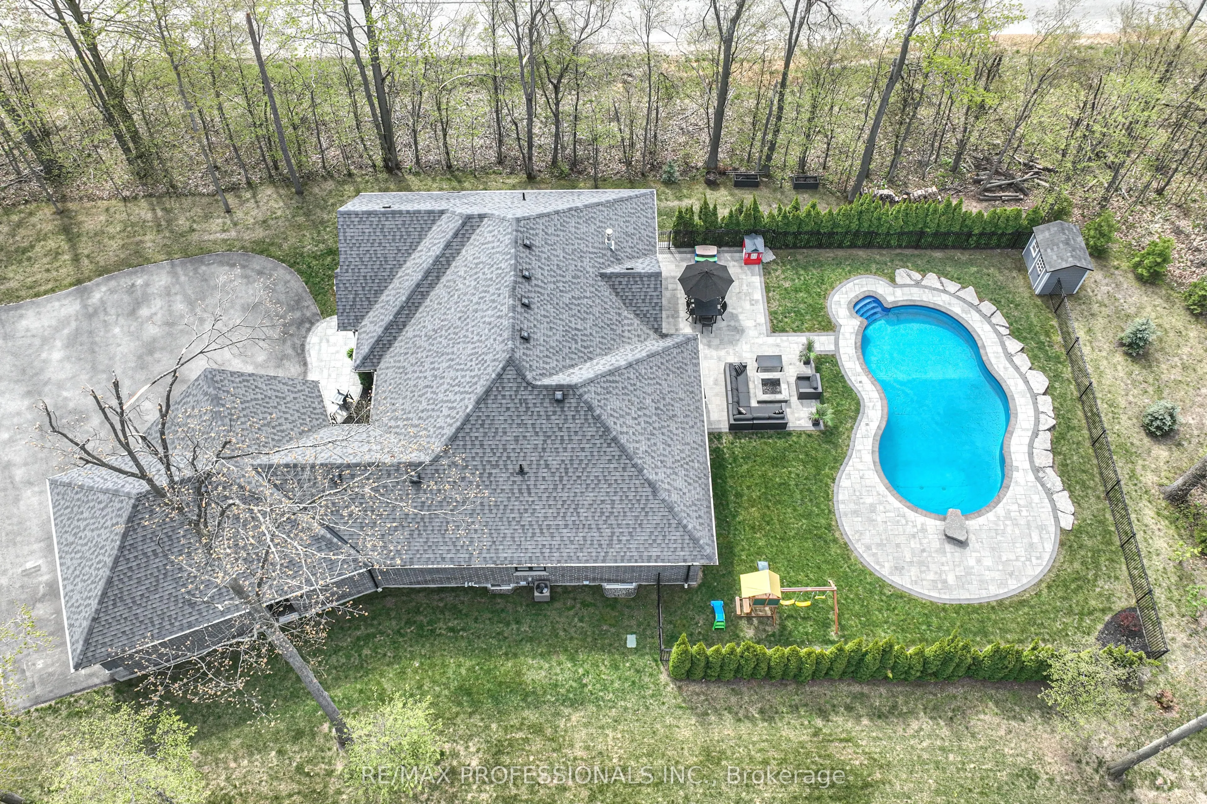 21 Boothby Crescent