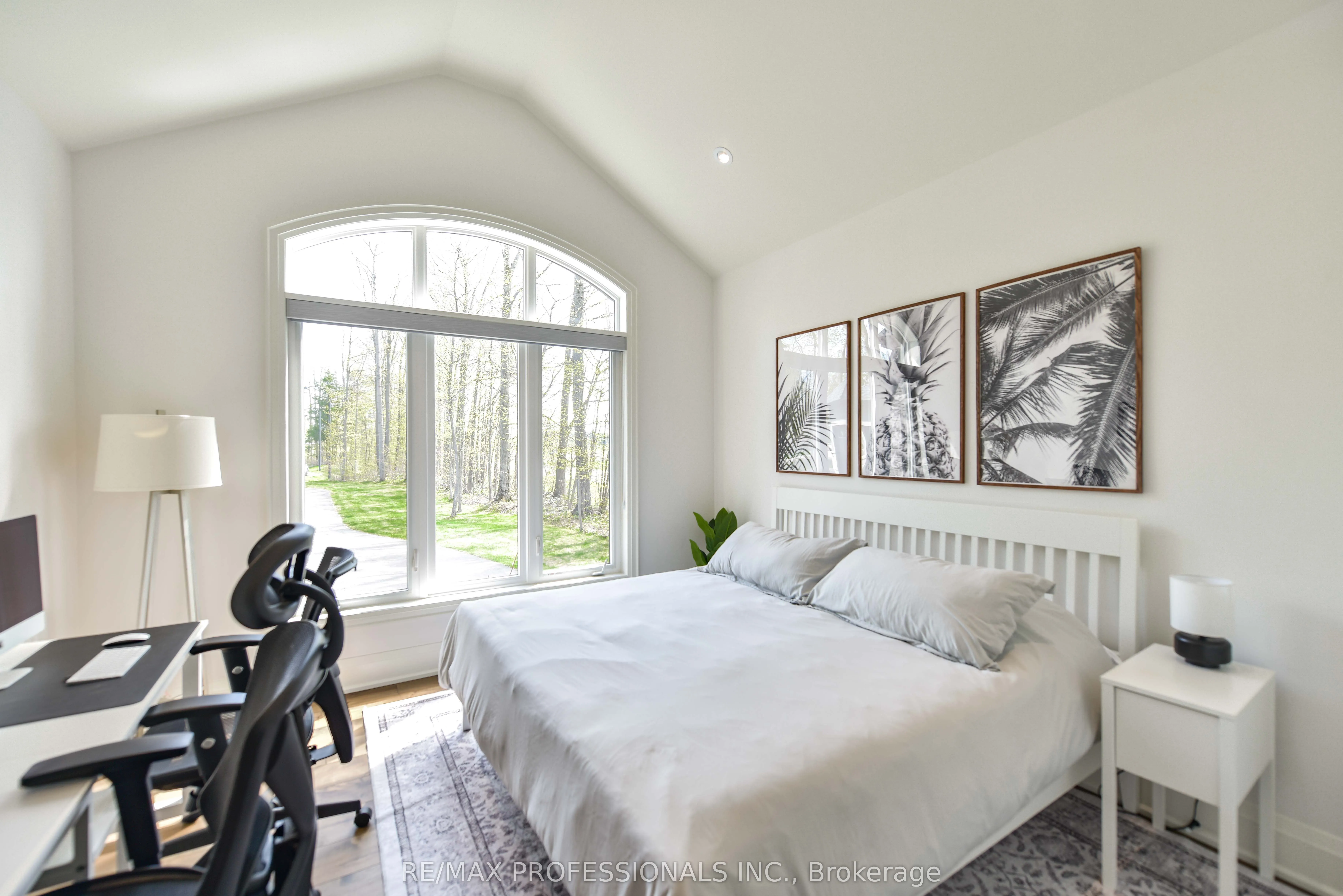 21 Boothby Crescent