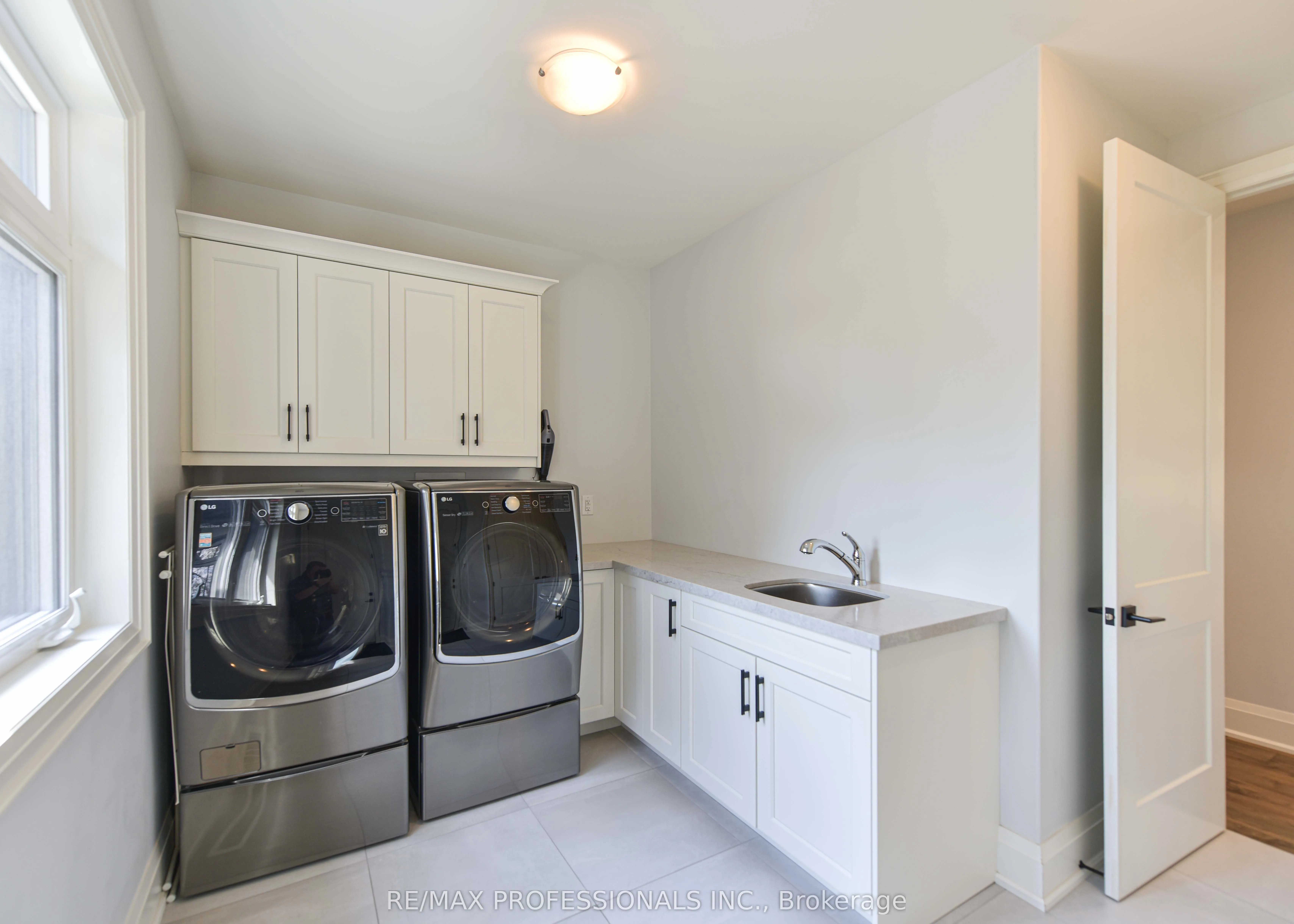 21 Boothby Crescent
