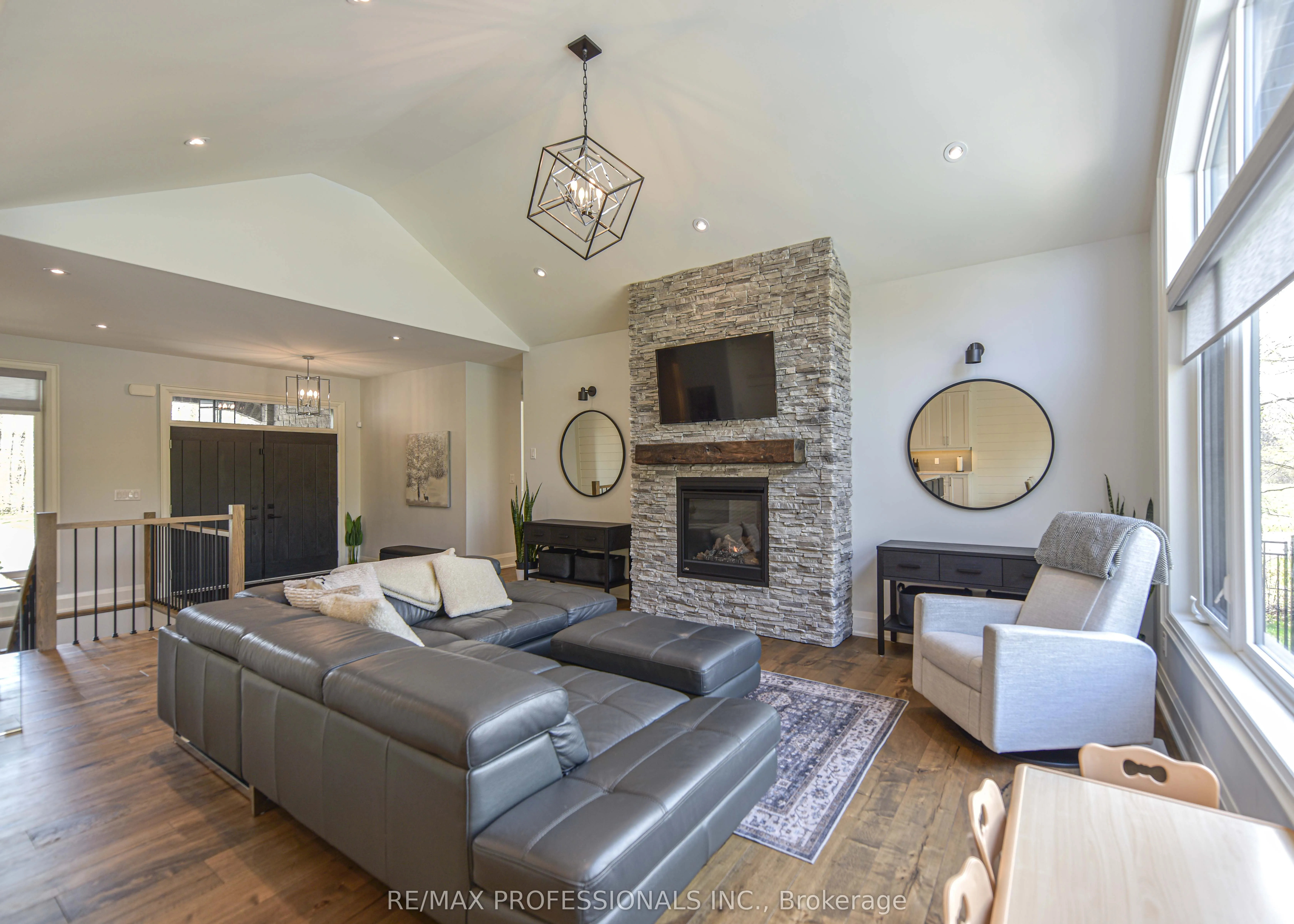 21 Boothby Crescent