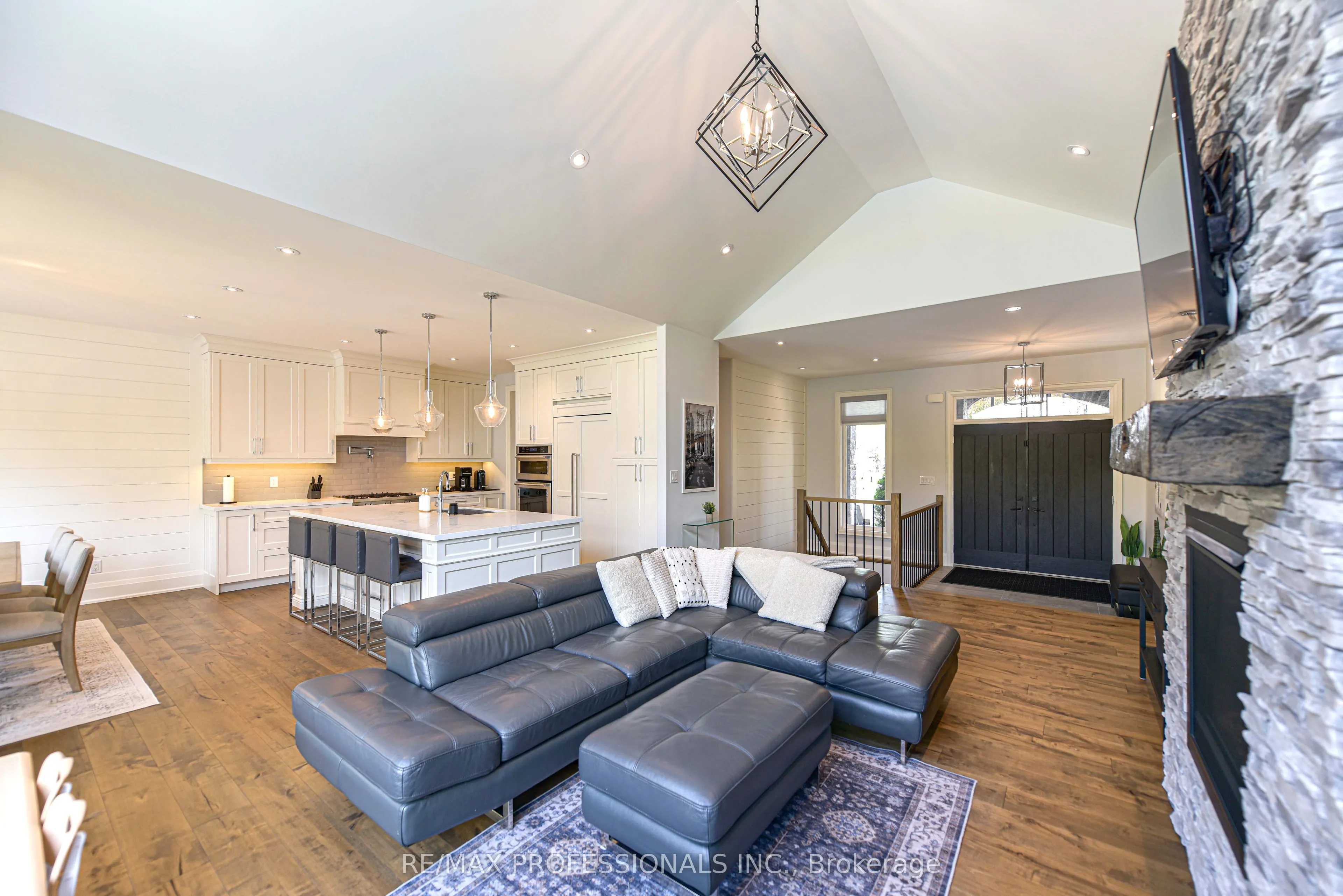 21 Boothby Crescent