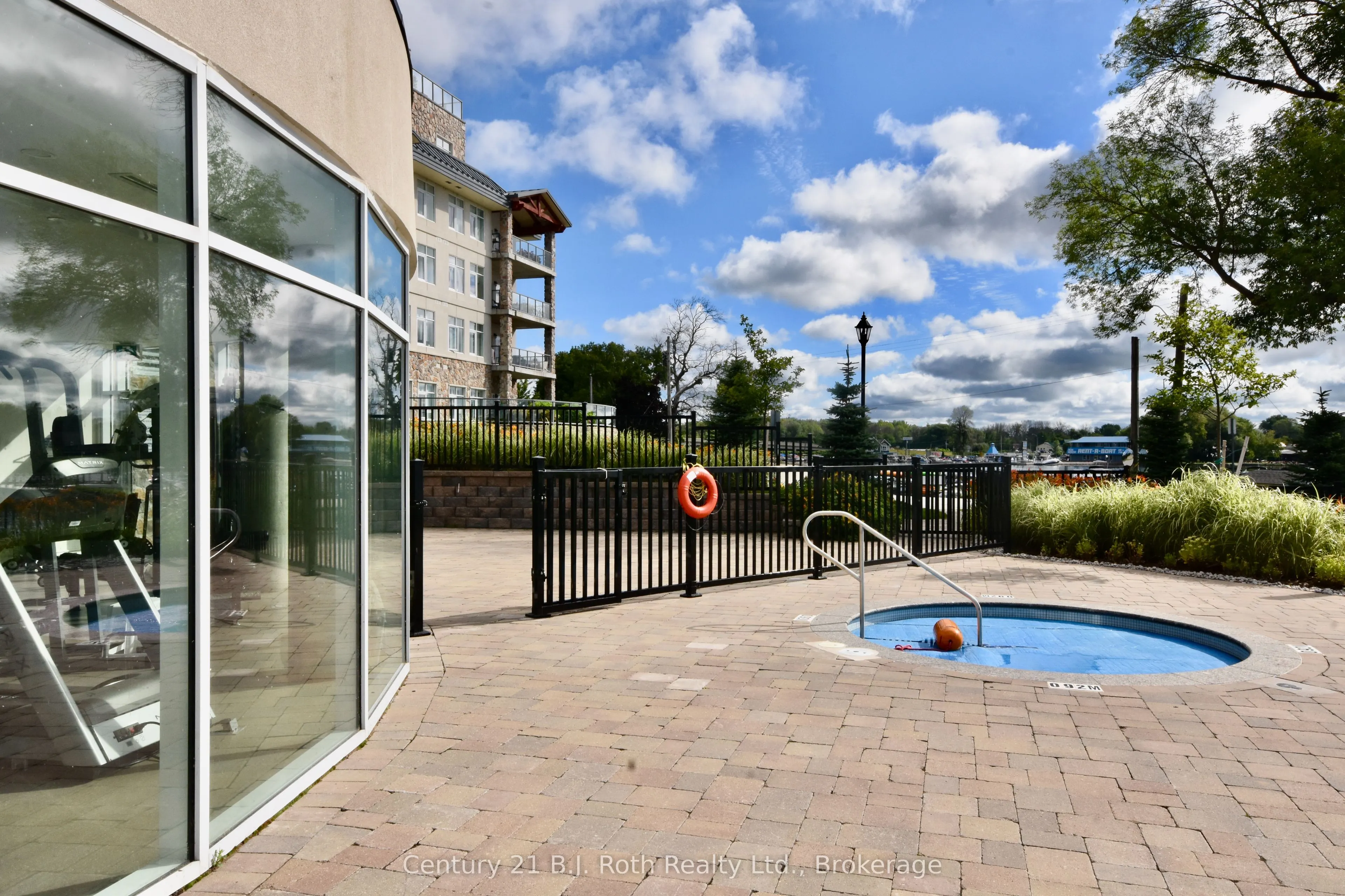 90 Orchard Point Road, #LS04