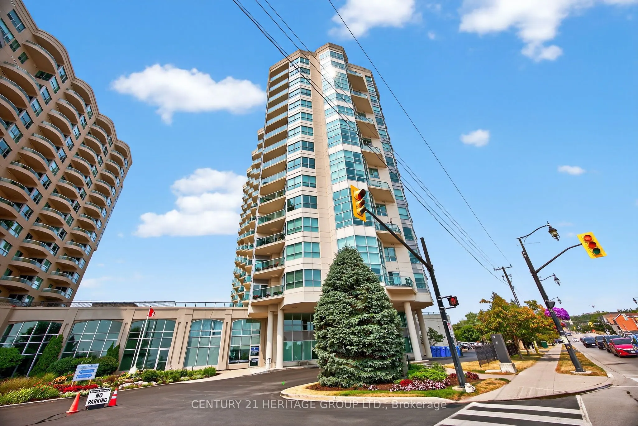 6 Toronto Street, #1008