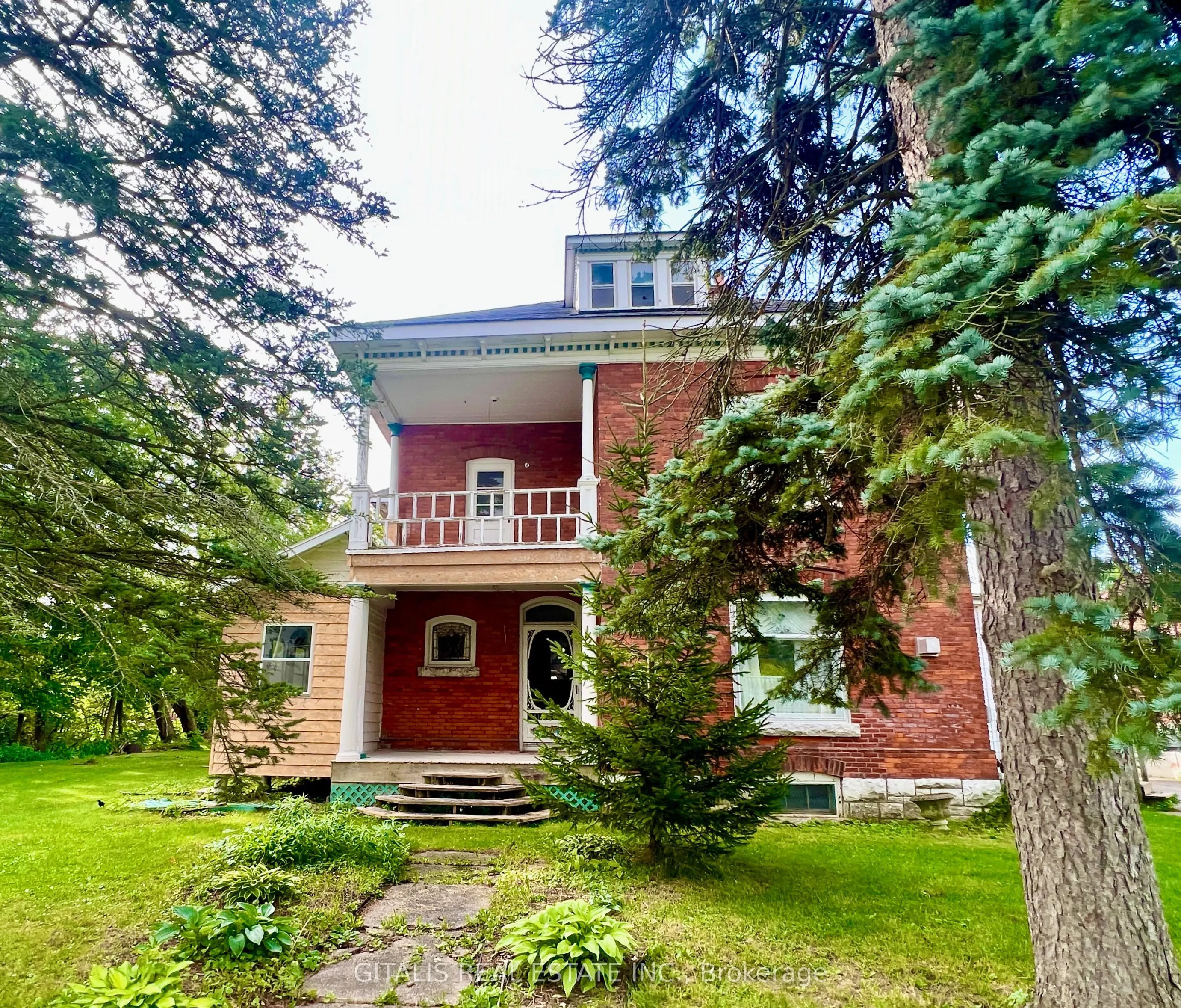 1 Sturgeon Bay Road