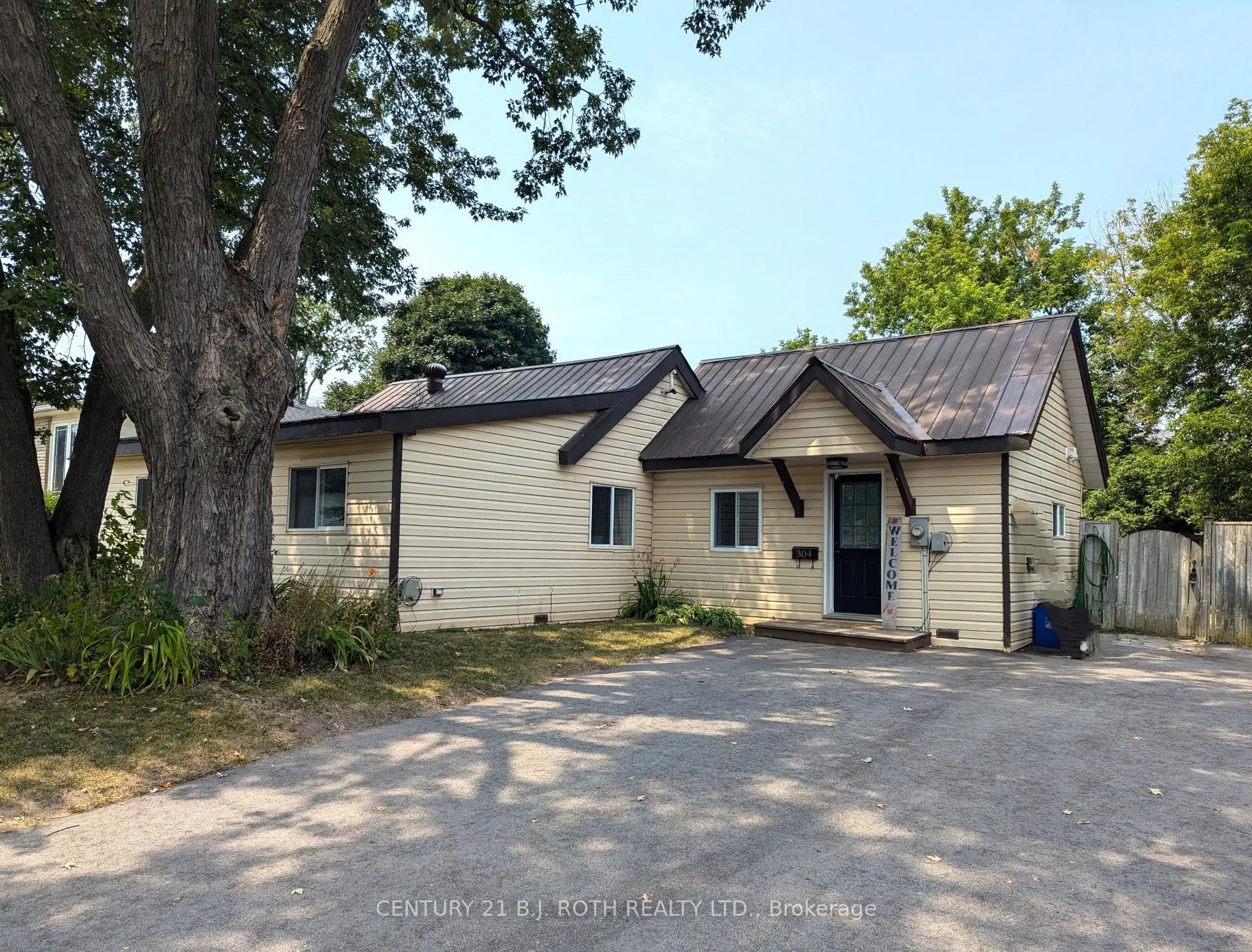 304 Delia Street