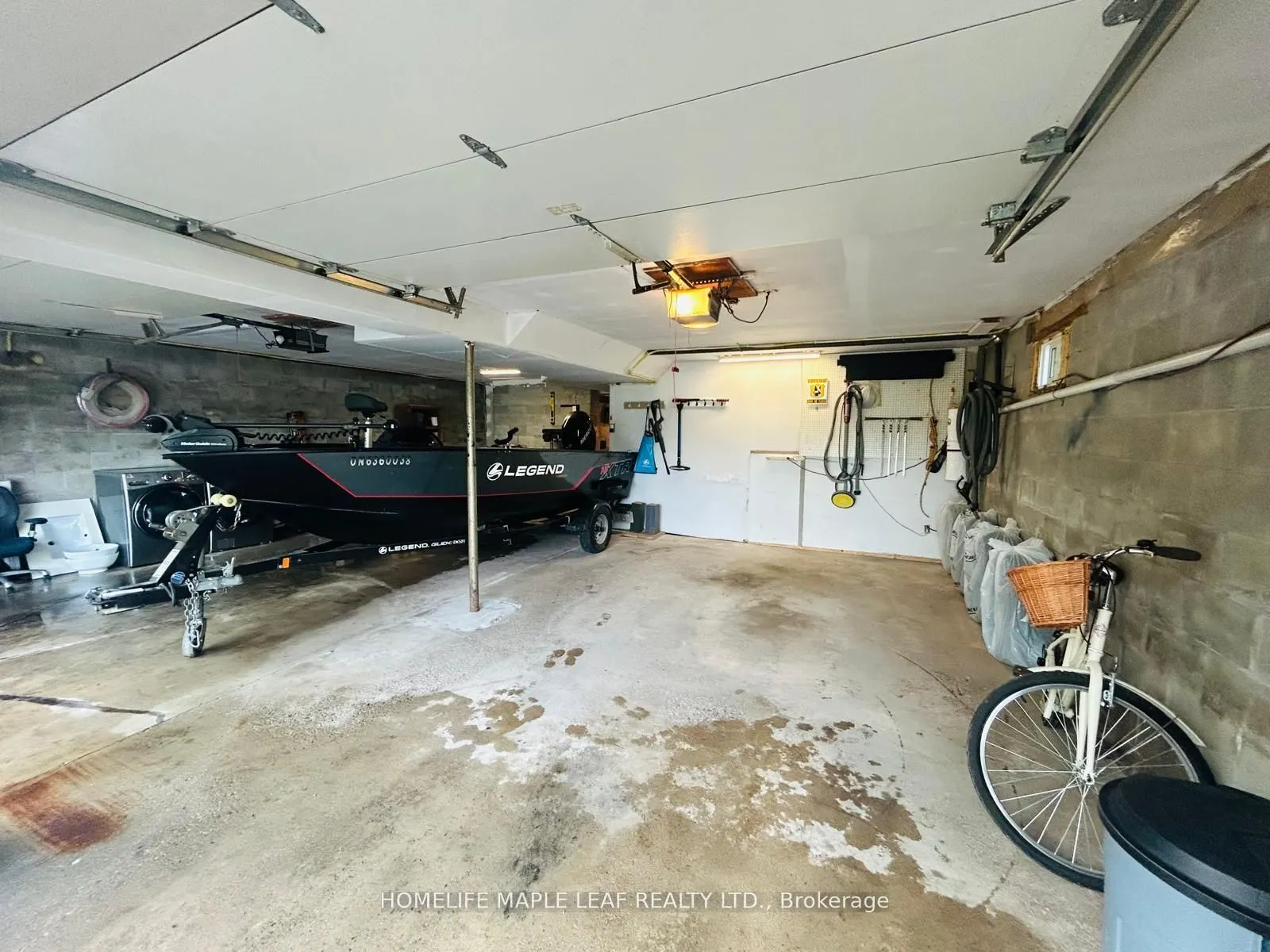 560 Concession 15 Road W