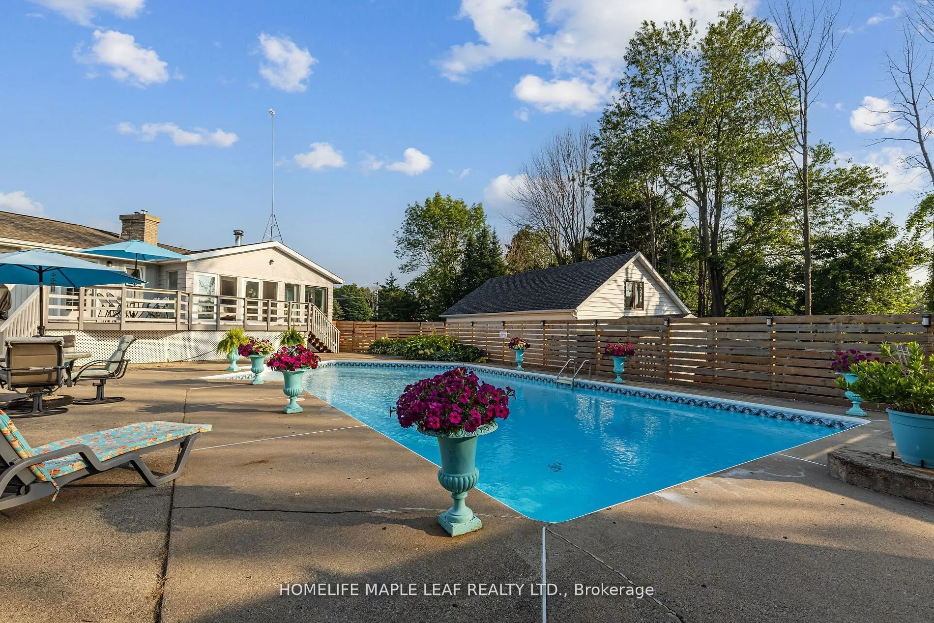 560 Concession 15 Road W