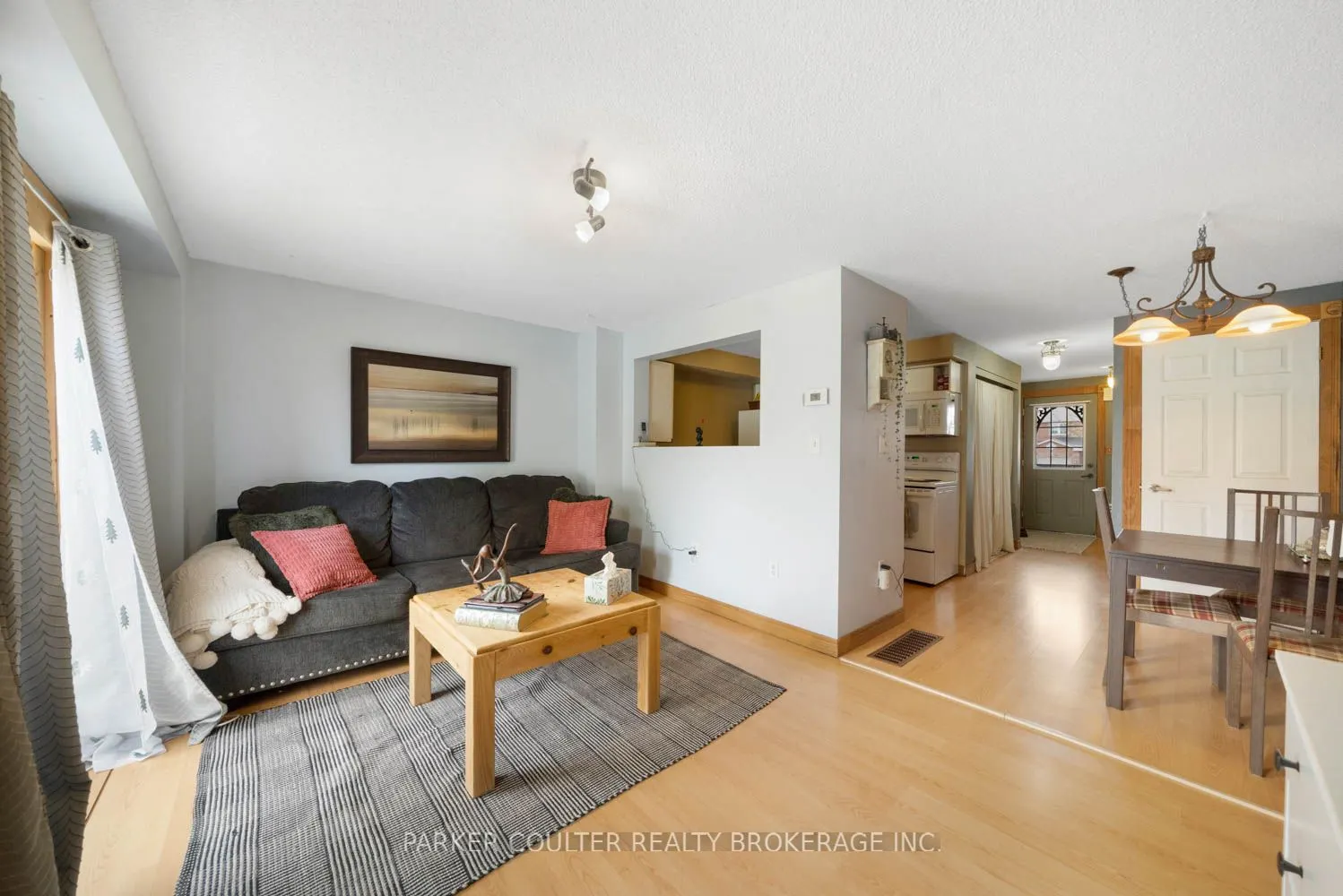 96 Lee Crescent